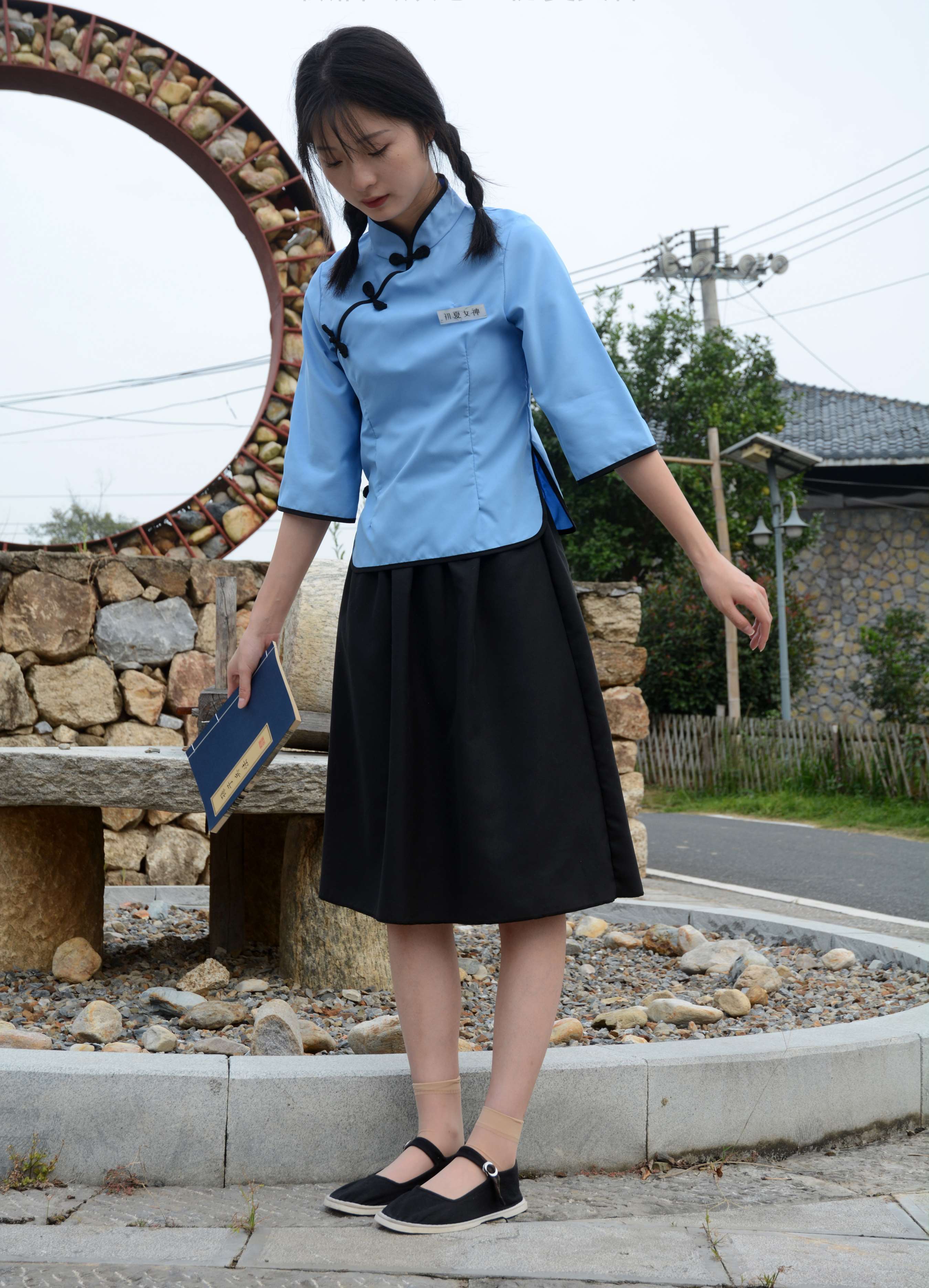 《安妮 民国小姐》作品图