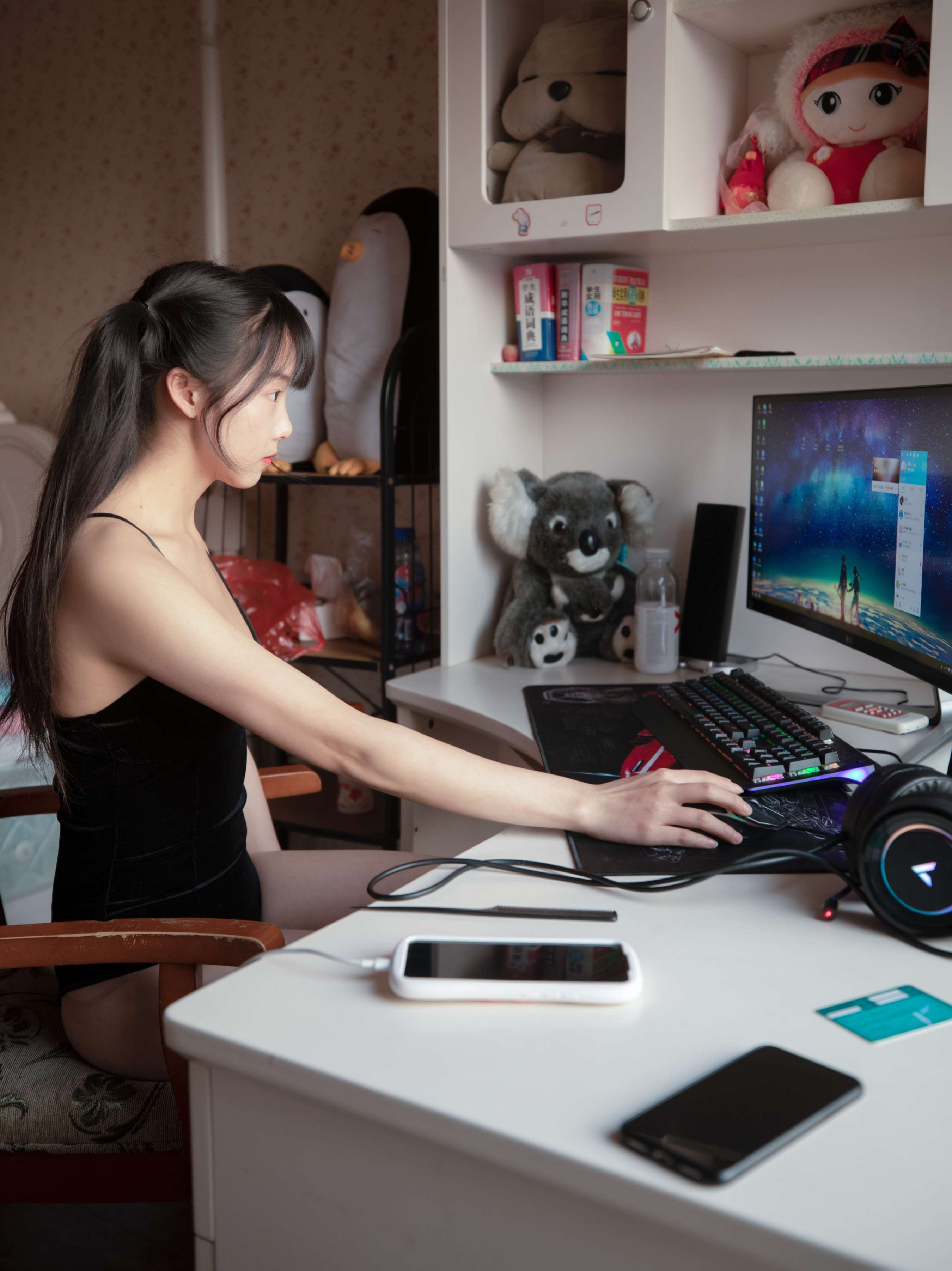 《灵唯 黑纱》作品图