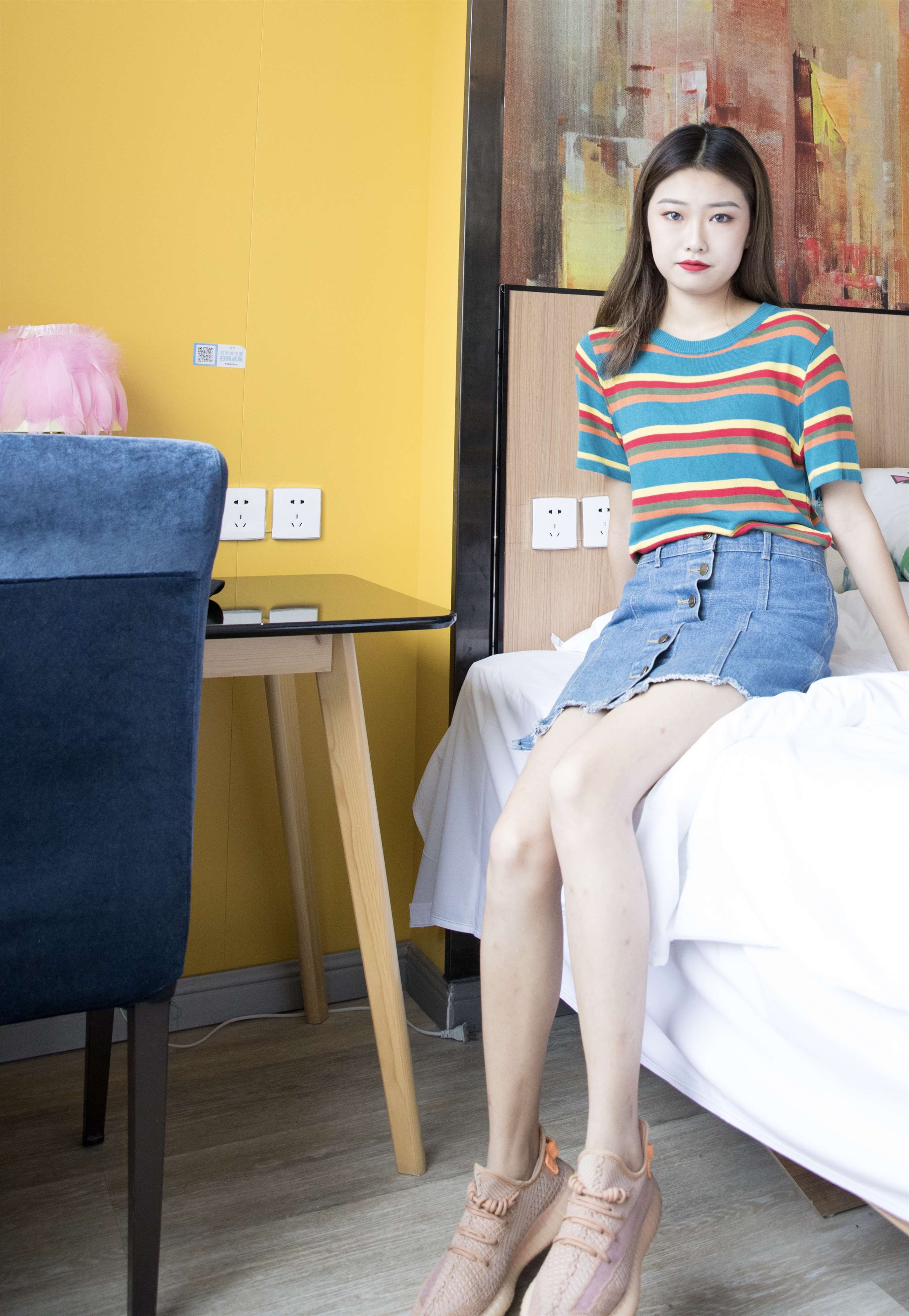 《热裤船袜脚丫【视频1个网盘下载】》作品图