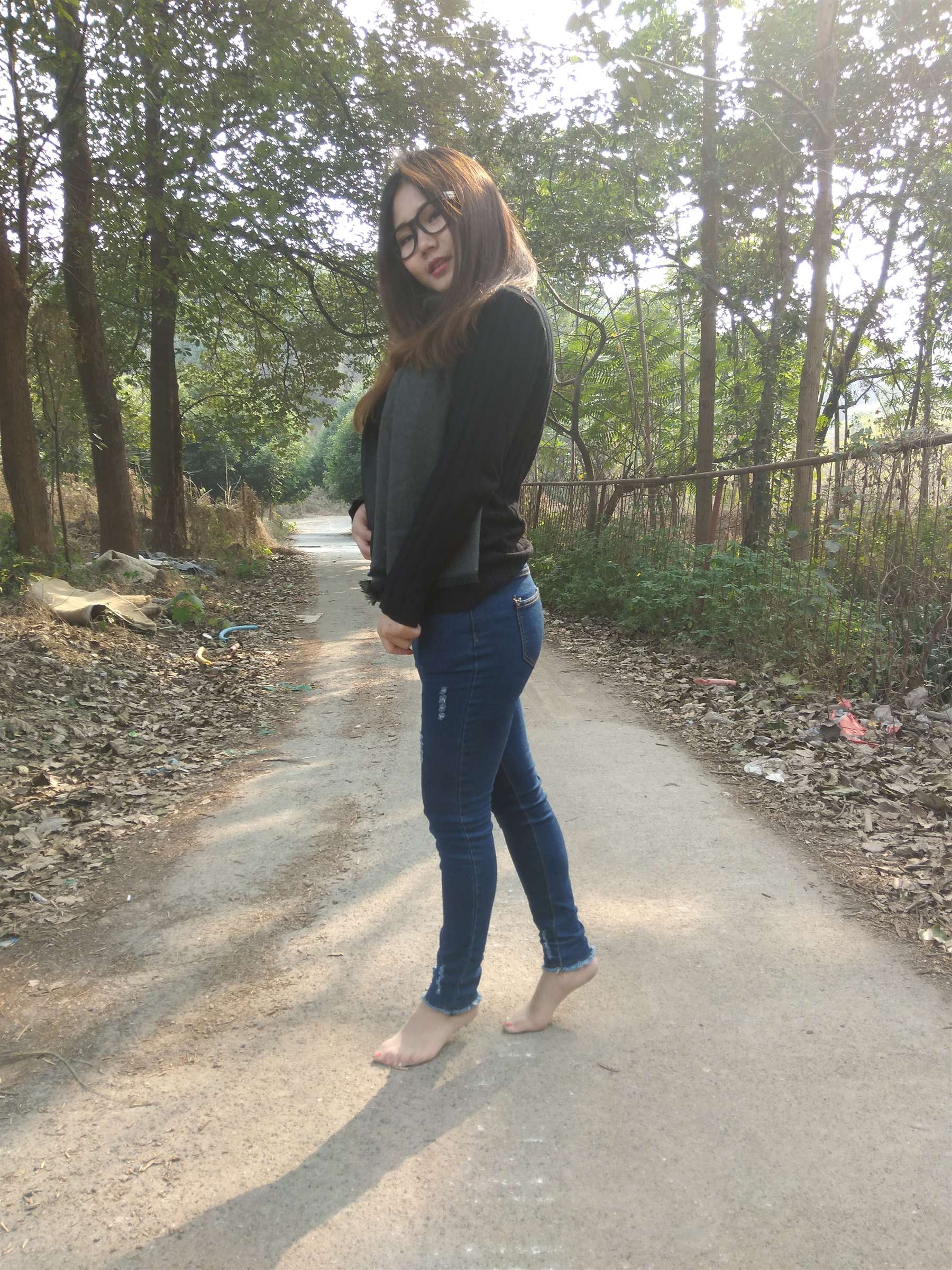 《乡间小路》作品图