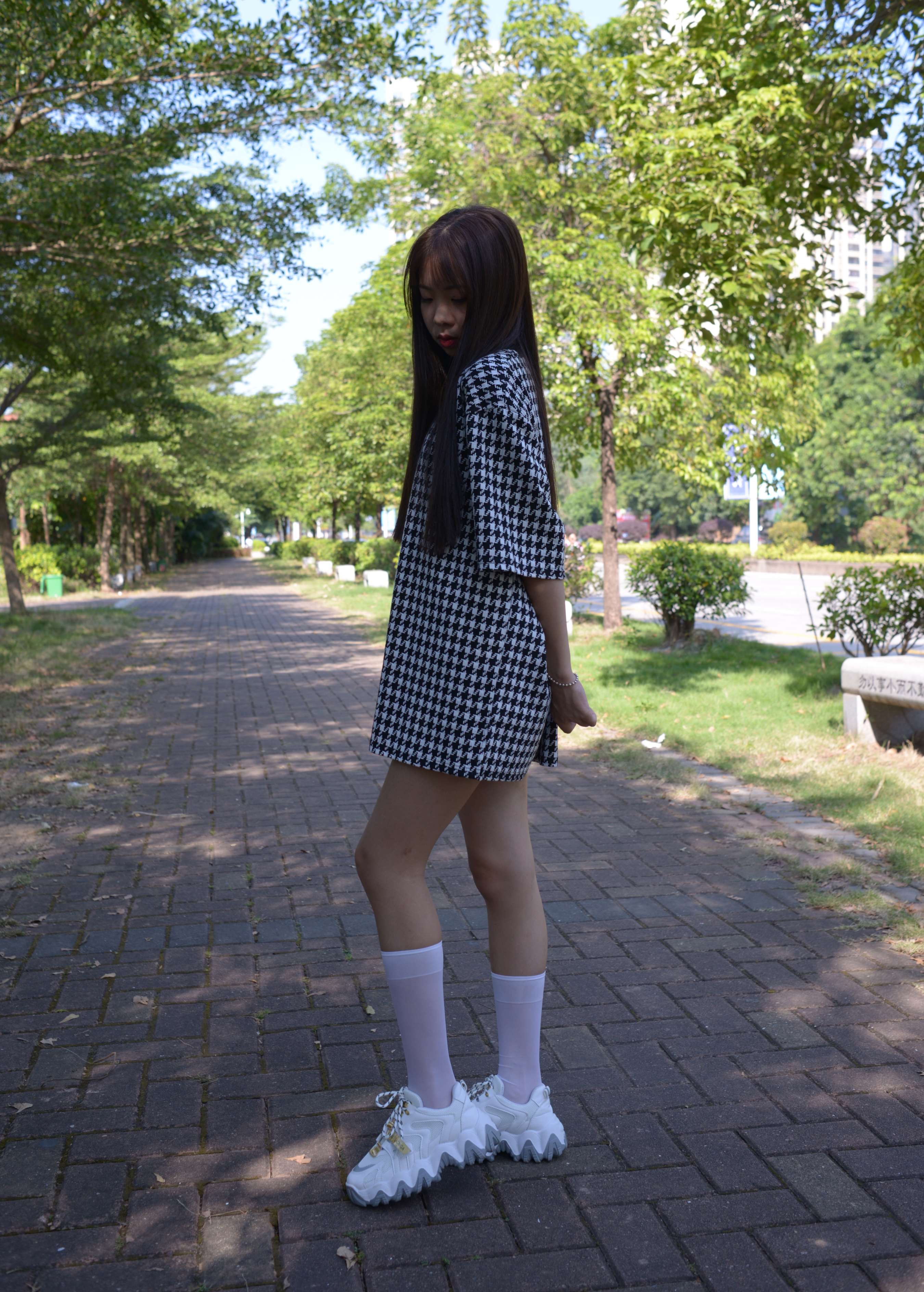 《小语 心有千千结》作品图