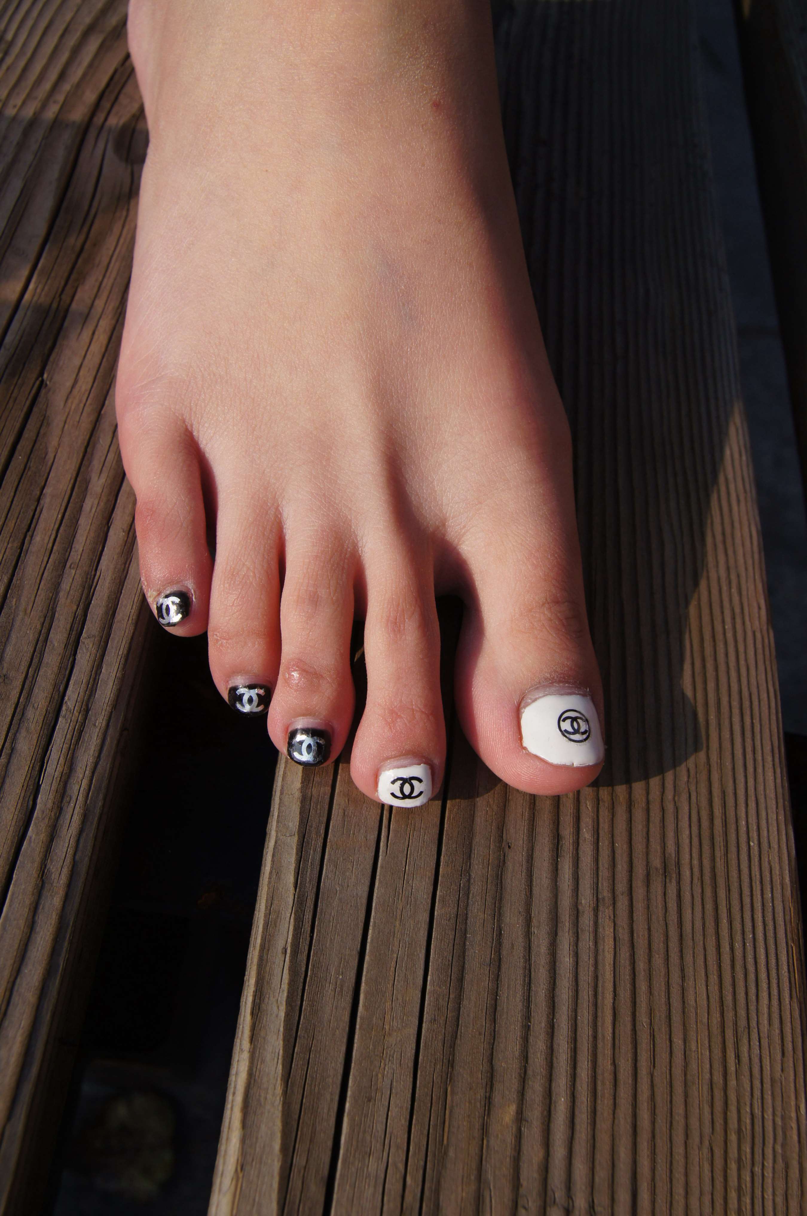 《实习护士的脚丫》作品图