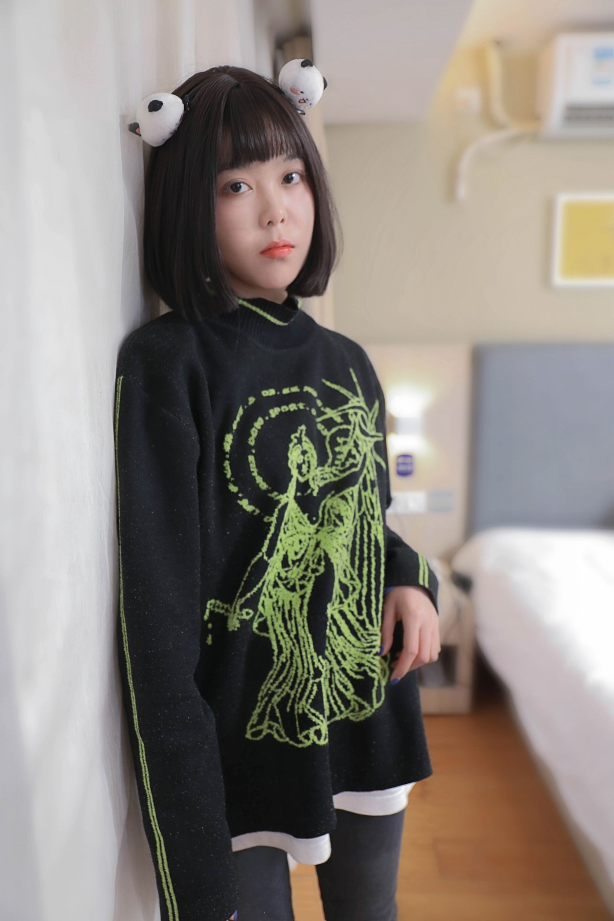 《板鞋の白长棉袜脚》作品图