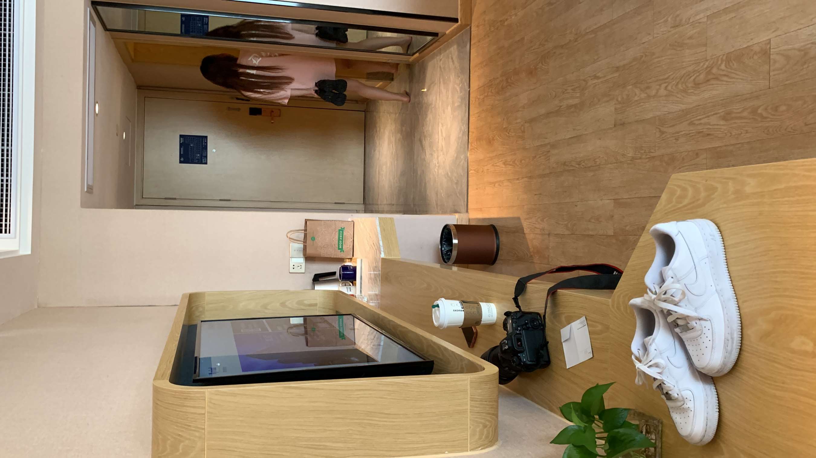 《约拍5个学生妹原味棉袜丝袜裸足》作品图