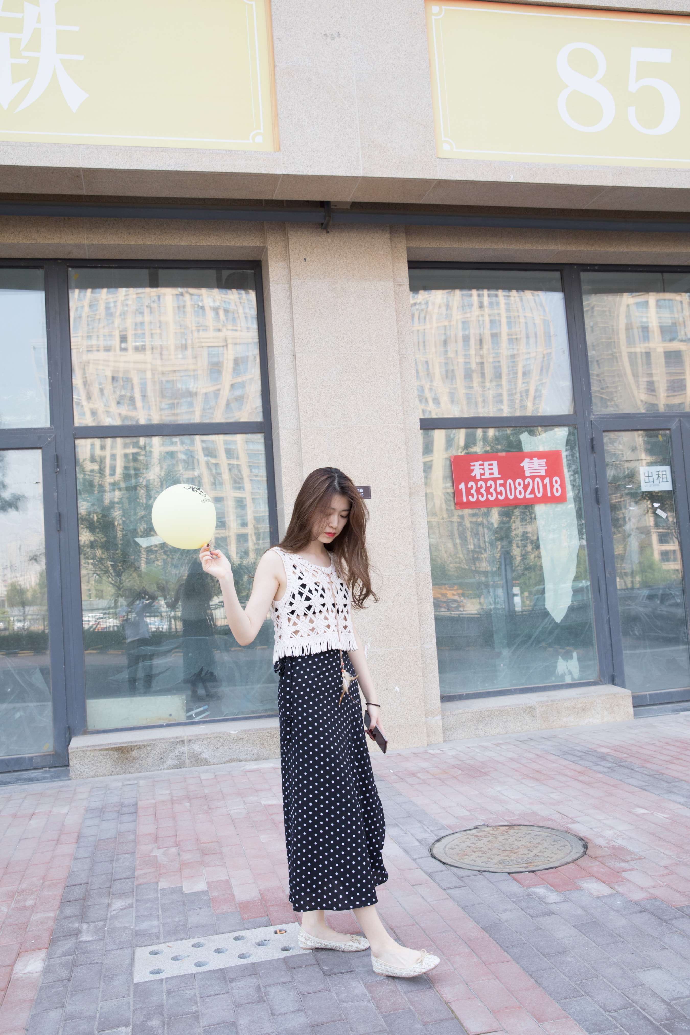 《佳琪小姐姐-气球里的浪漫》作品图