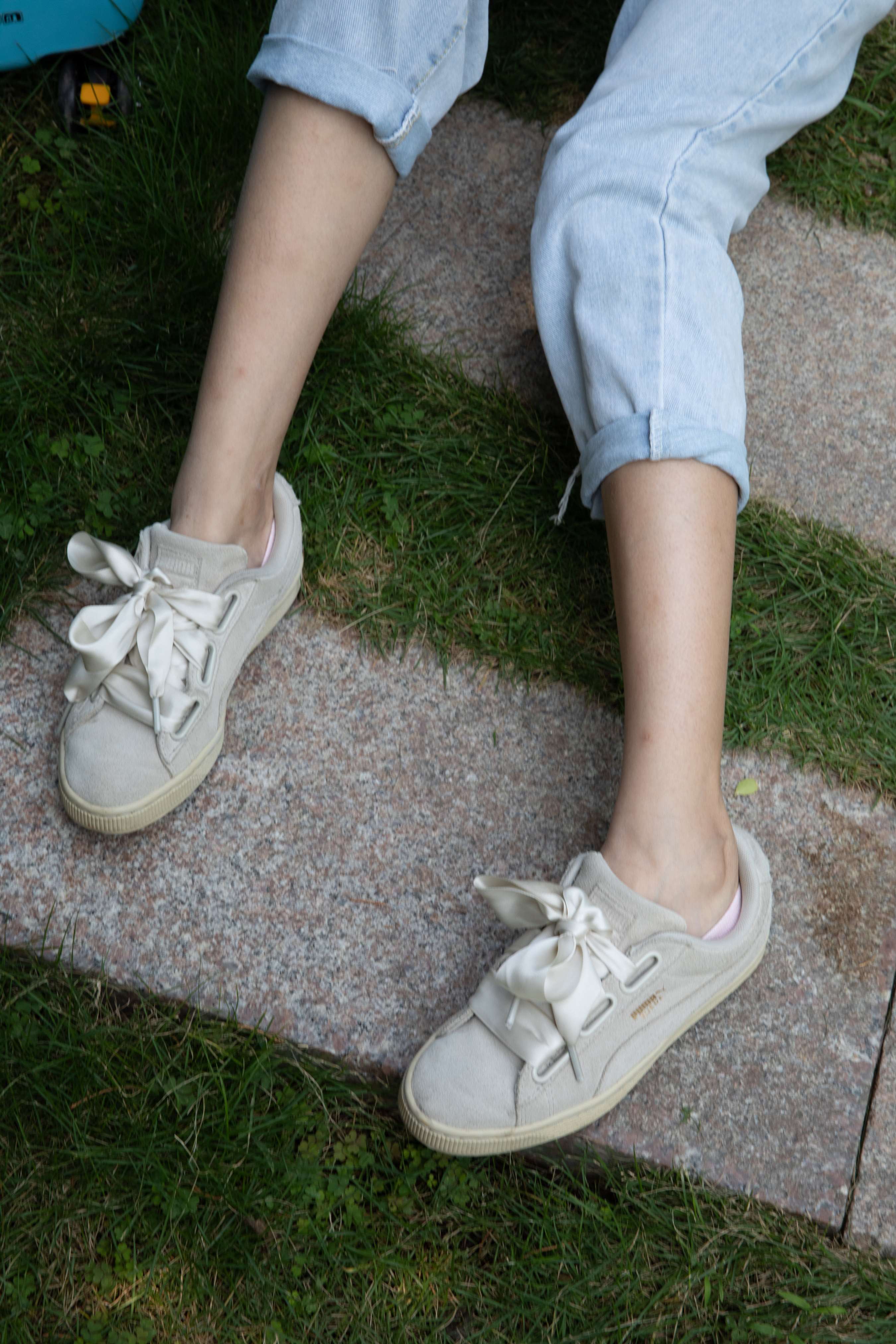 《学姐脱船袜展嫩足》作品图