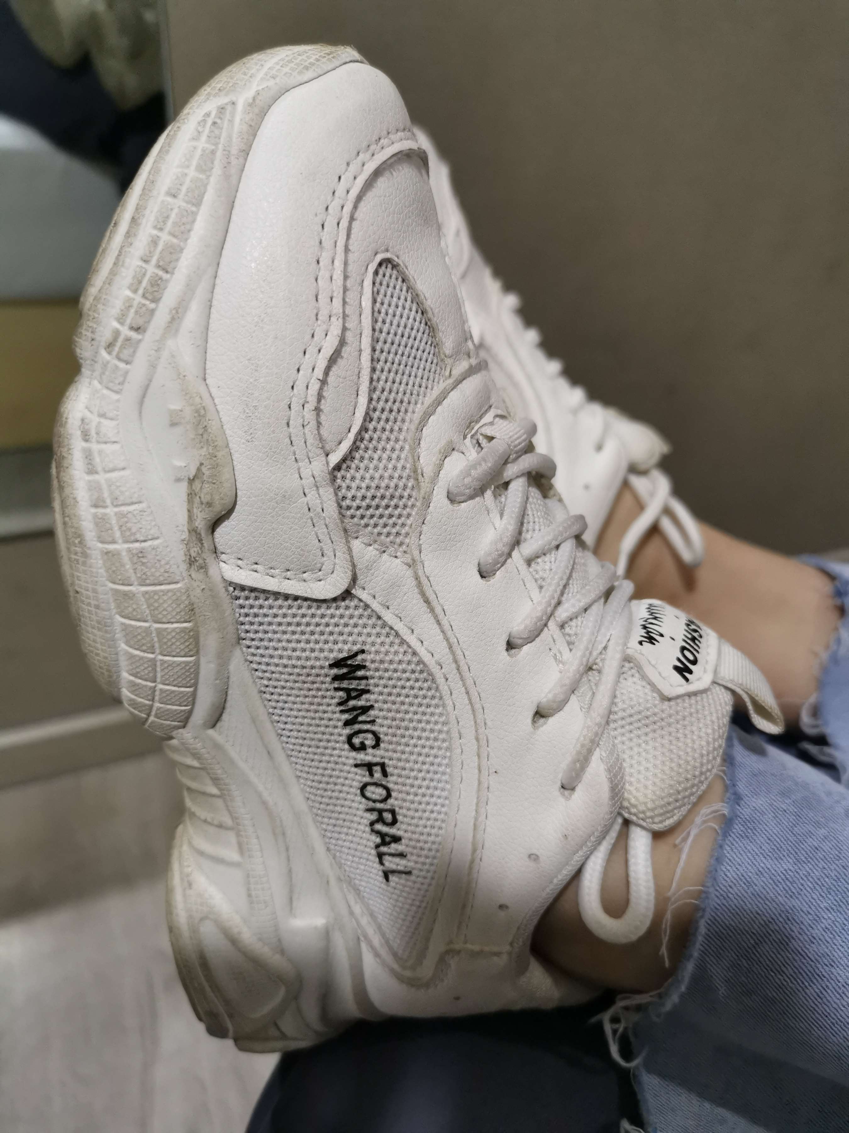 《杨杨运动鞋の船袜脚丫》作品图