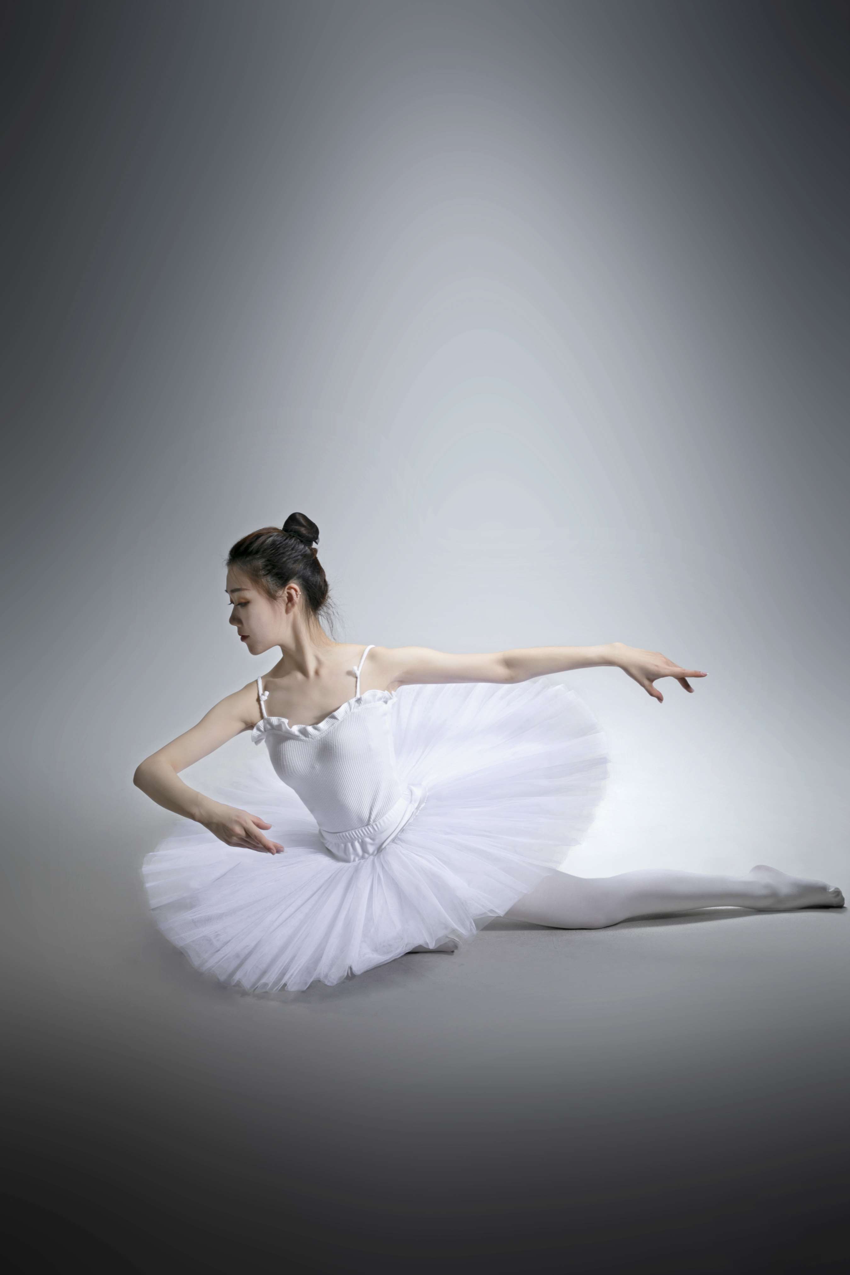 《琪琪练舞服》作品图