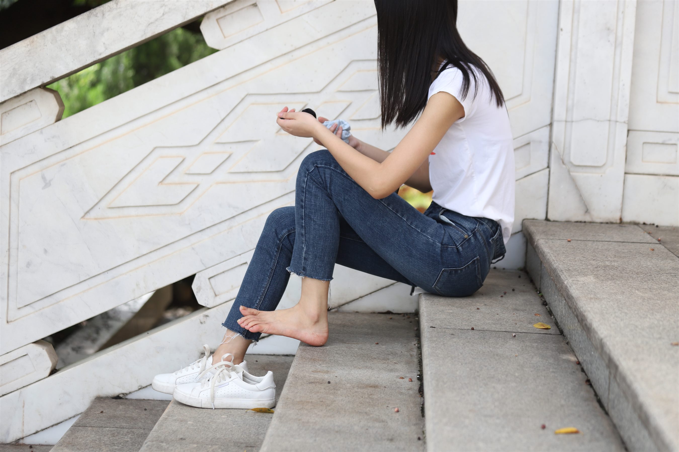 《九分牛仔の板鞋船袜脚丫上》作品图