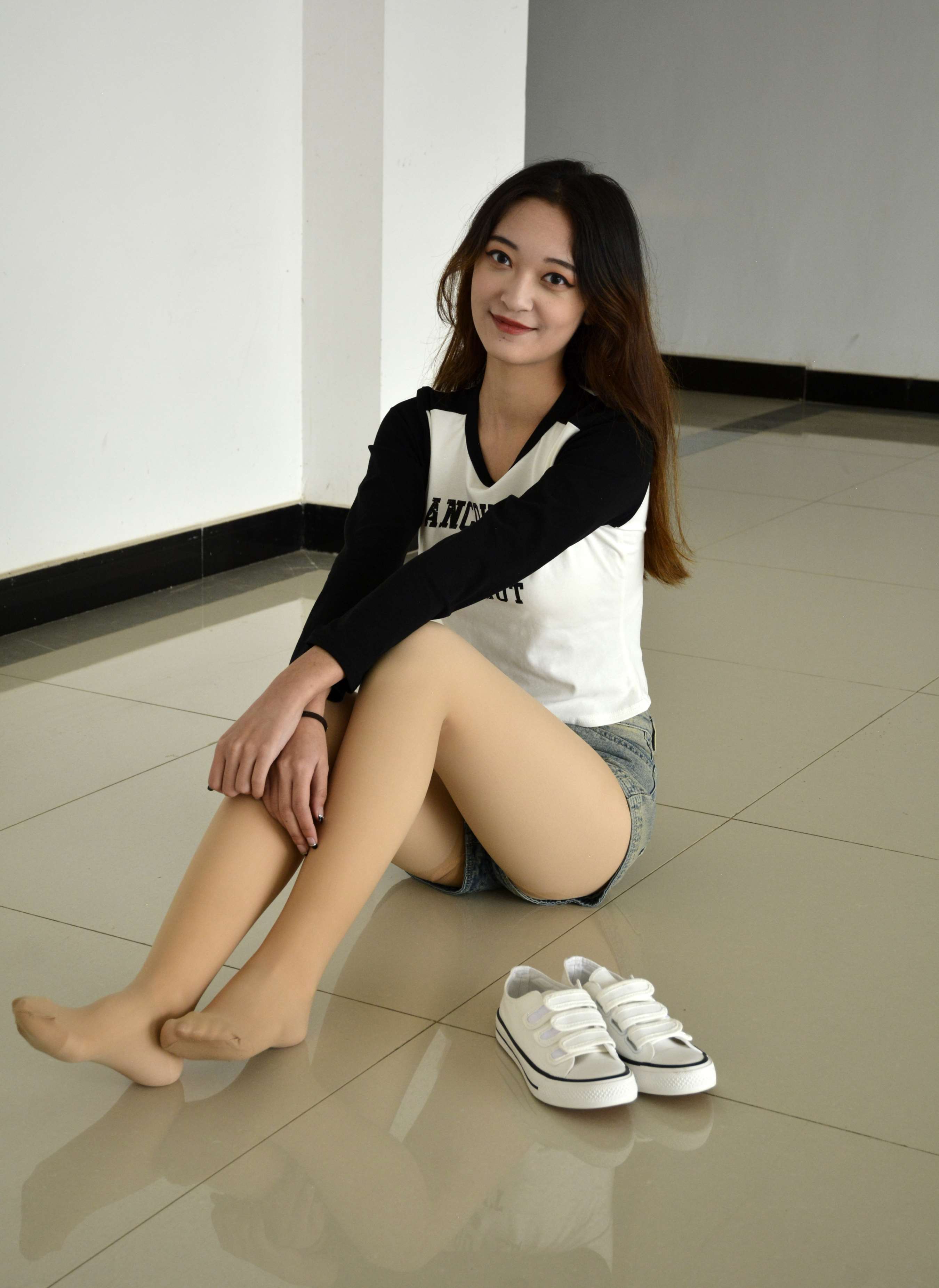 《依依 走走拍拍》作品图