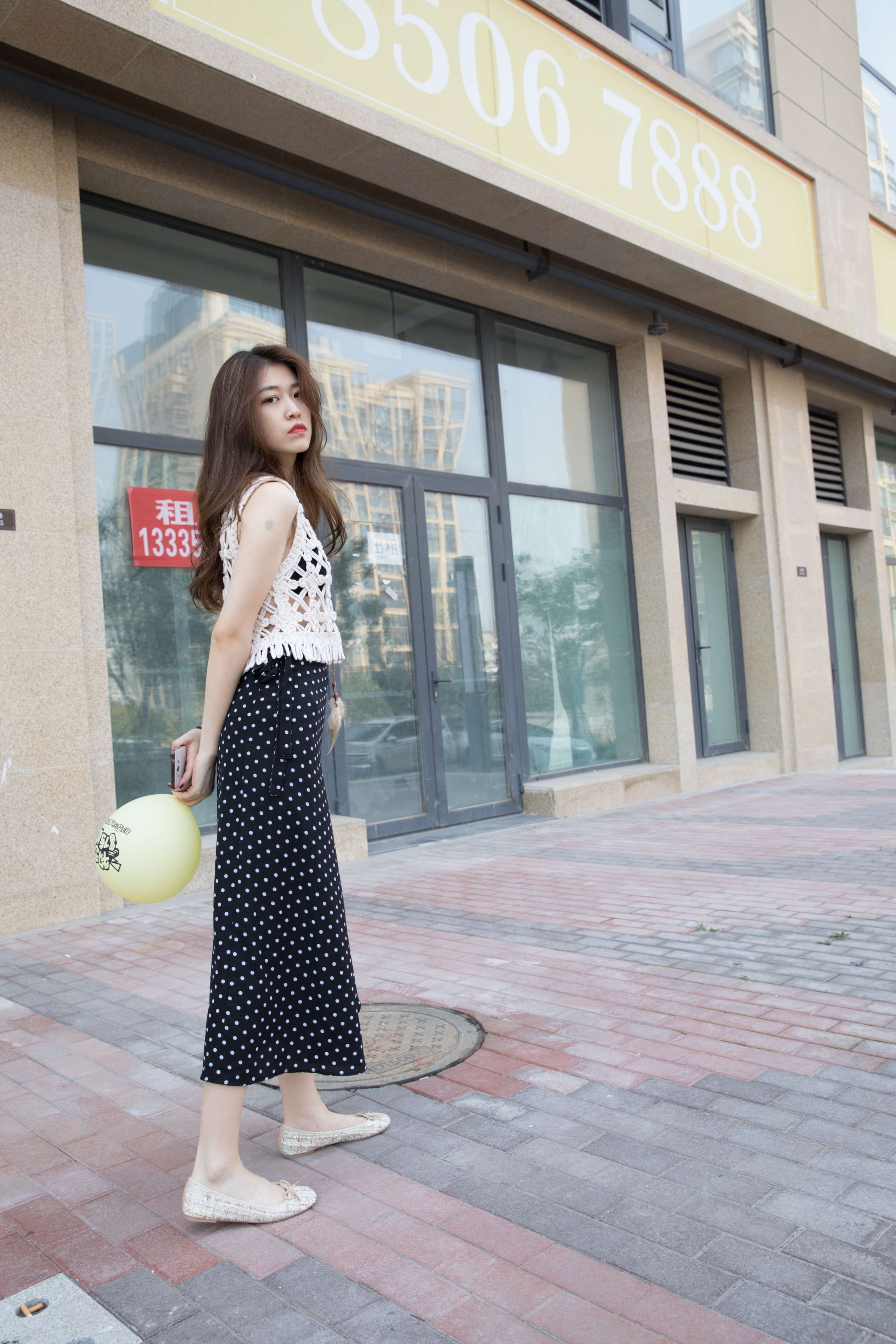 《佳琪小姐姐-气球里的浪漫》作品图