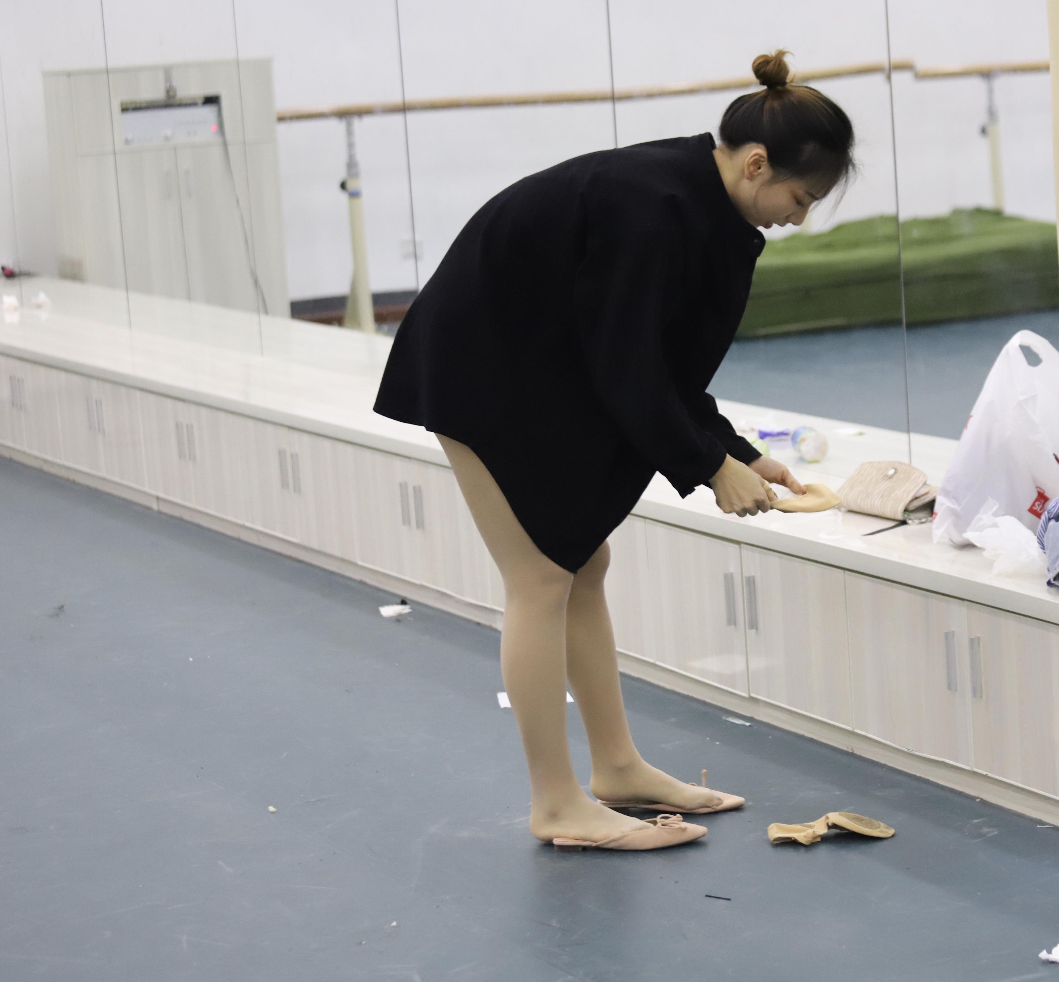 《舞蹈老师》作品图