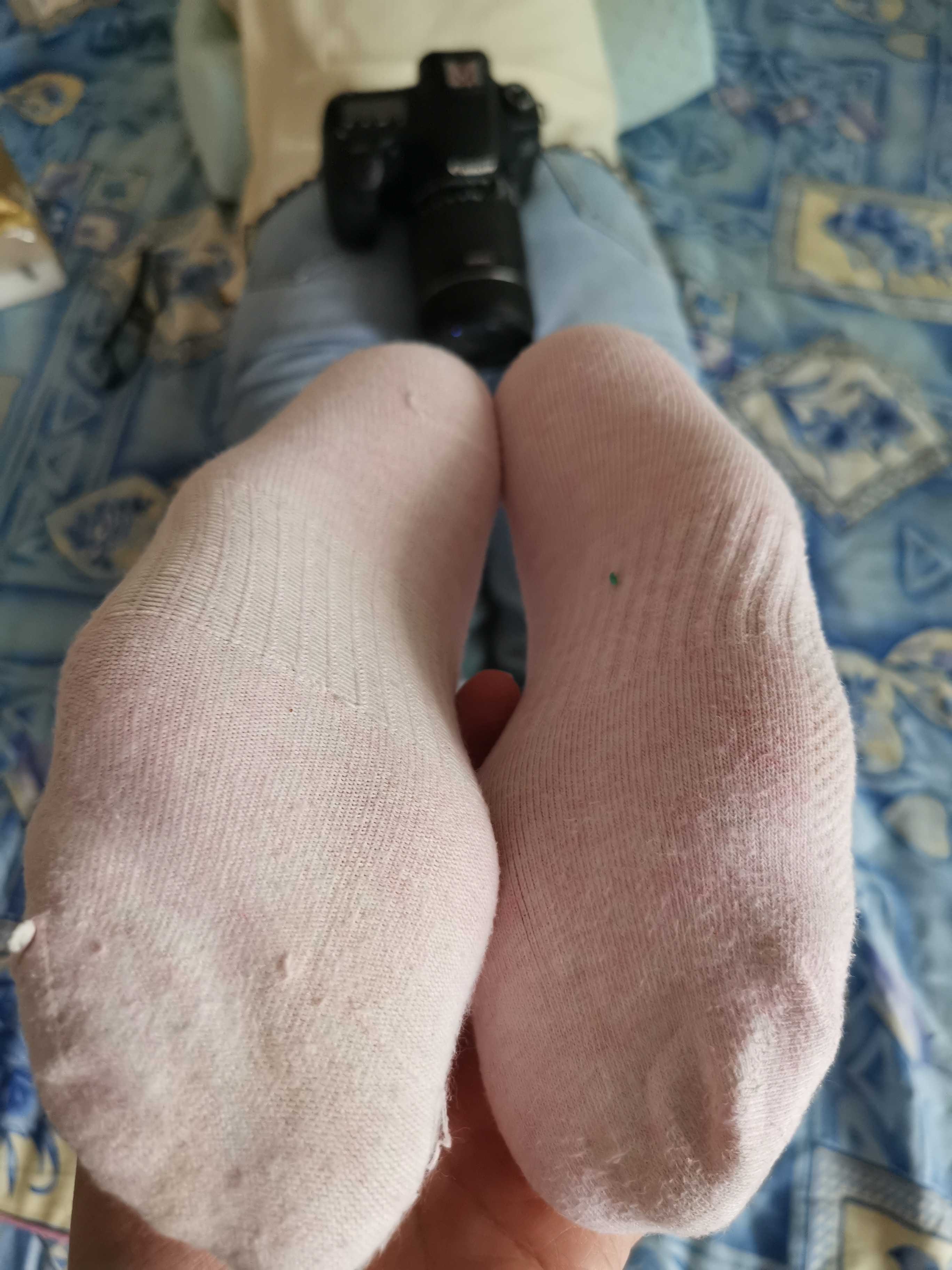 《大二学妹思思嫩足》作品图