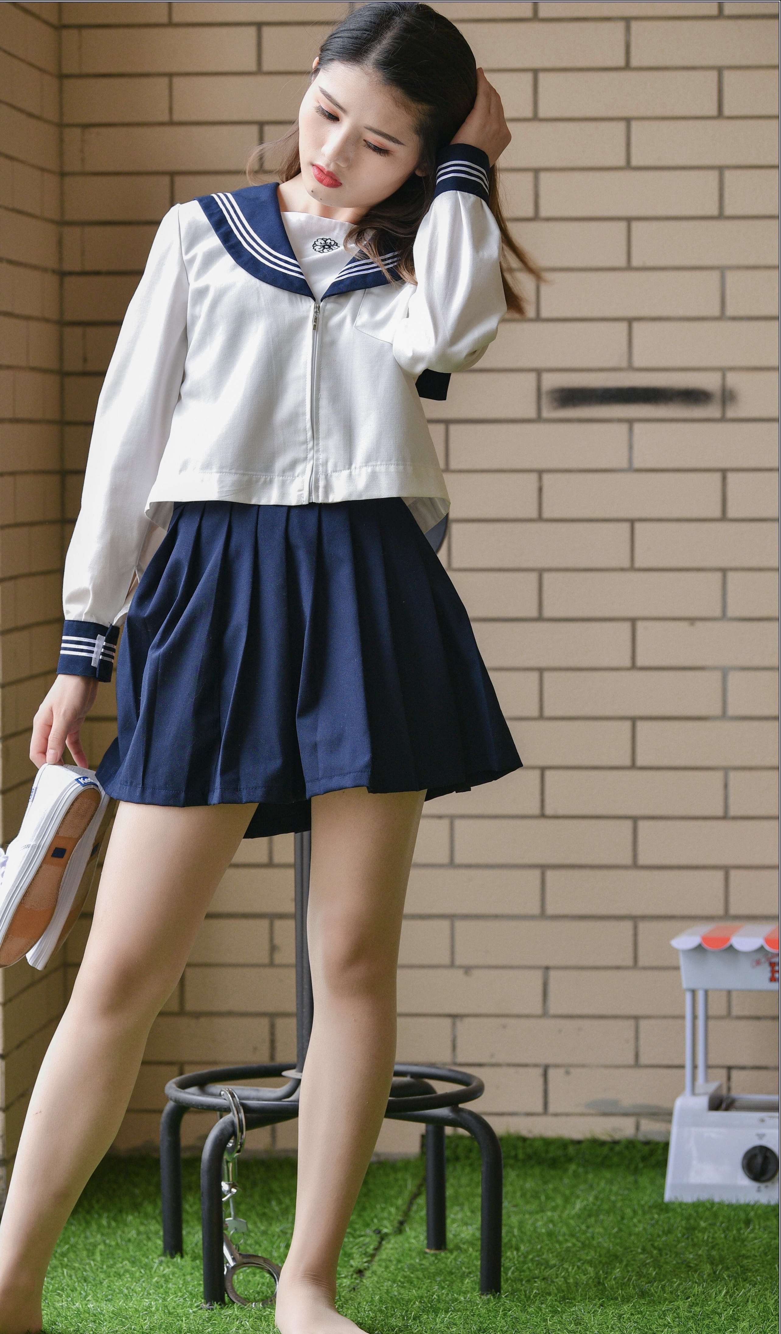 《JK水手制服の布鞋丝脚丫》作品图