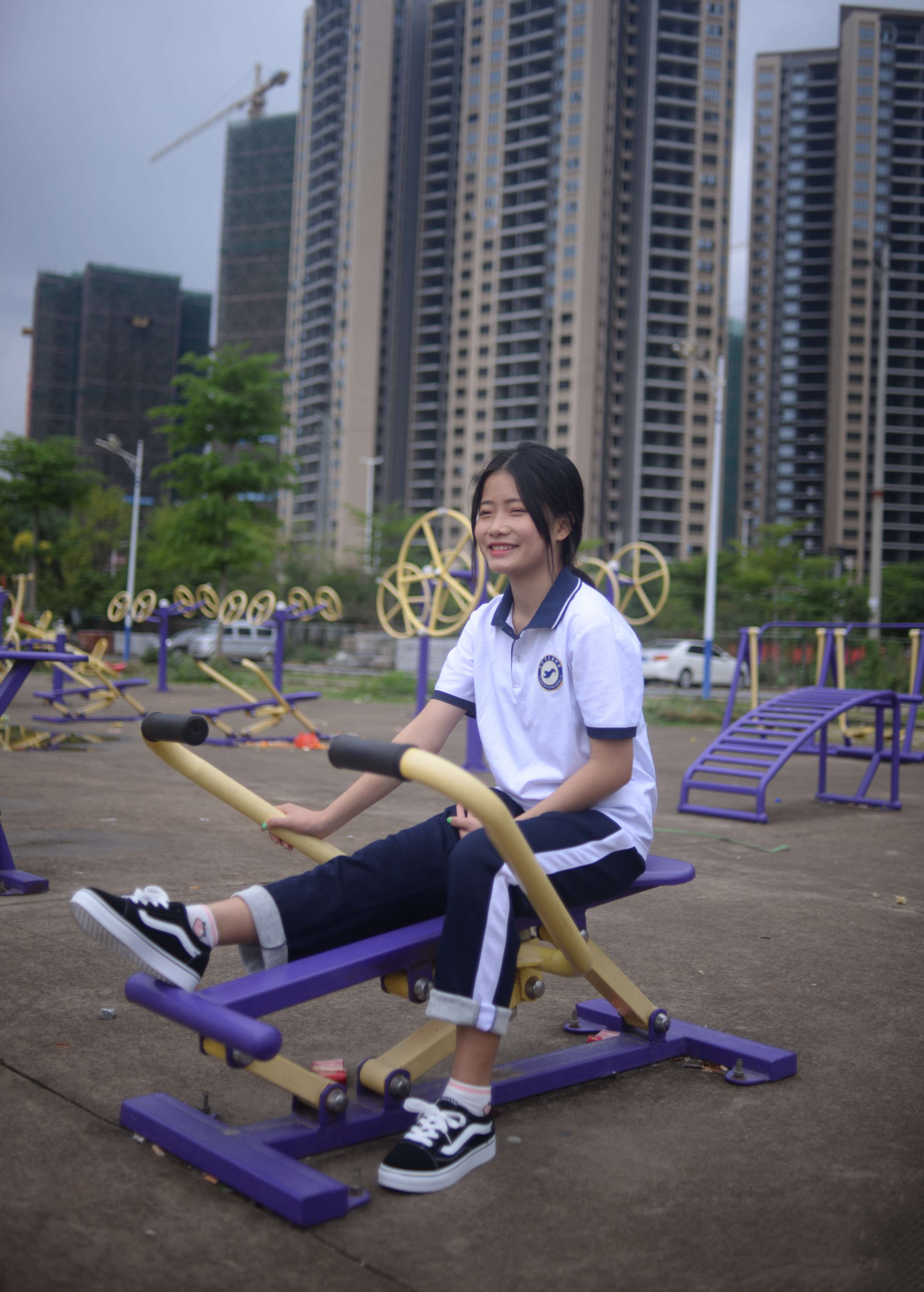 《周子琪少女 夜雨初停的早晨》作品图