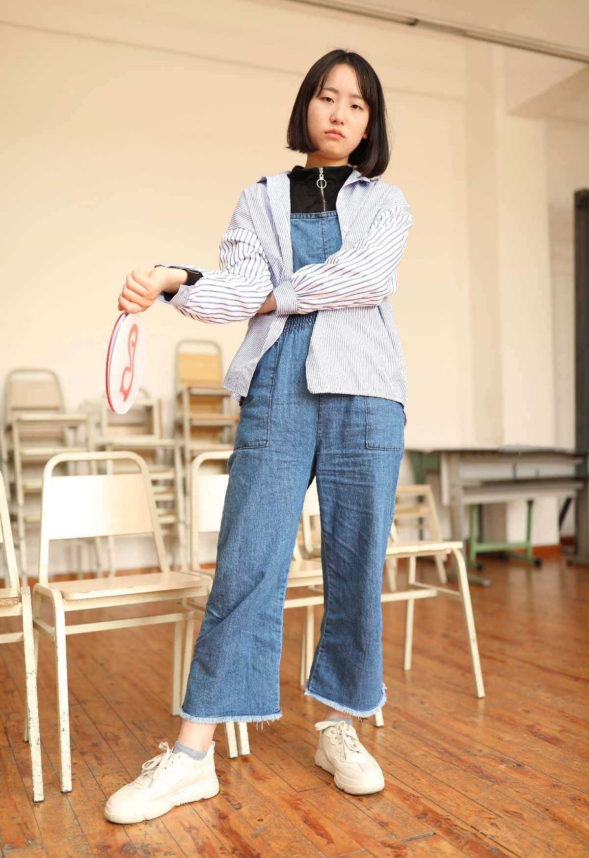 《舞蹈室里的棉袜脚》作品图