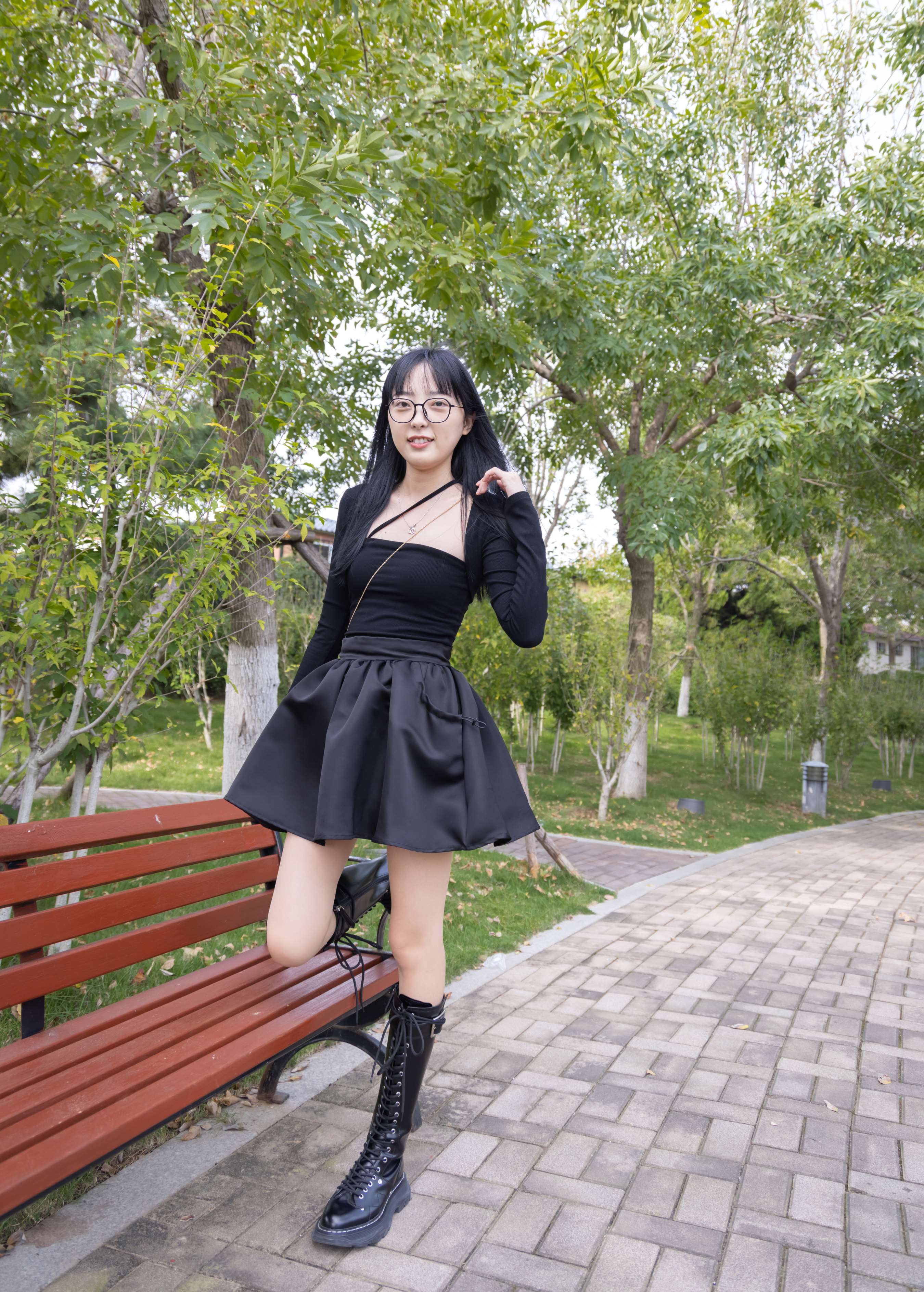 《小姐姐长靴の棉套丝》作品图