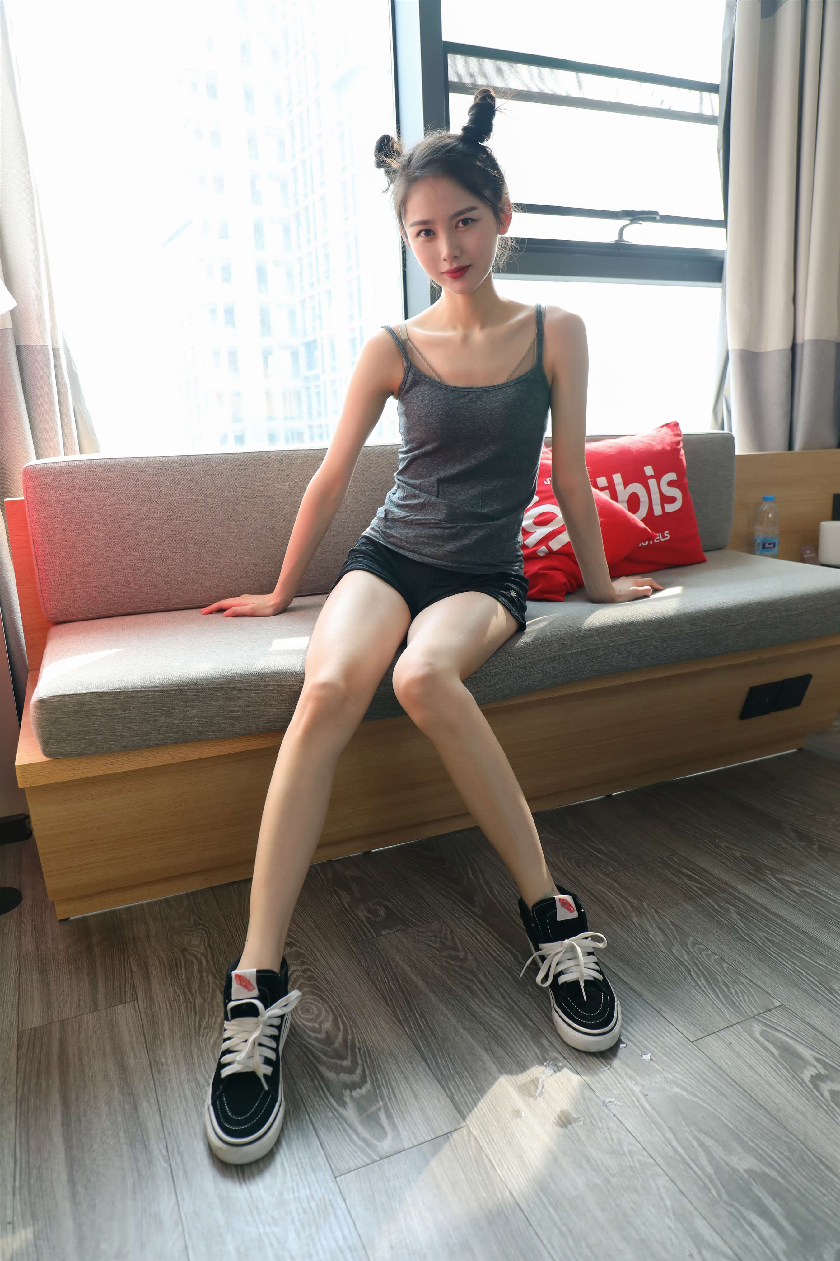 《雨沐嫩足玩奥利奥》作品图