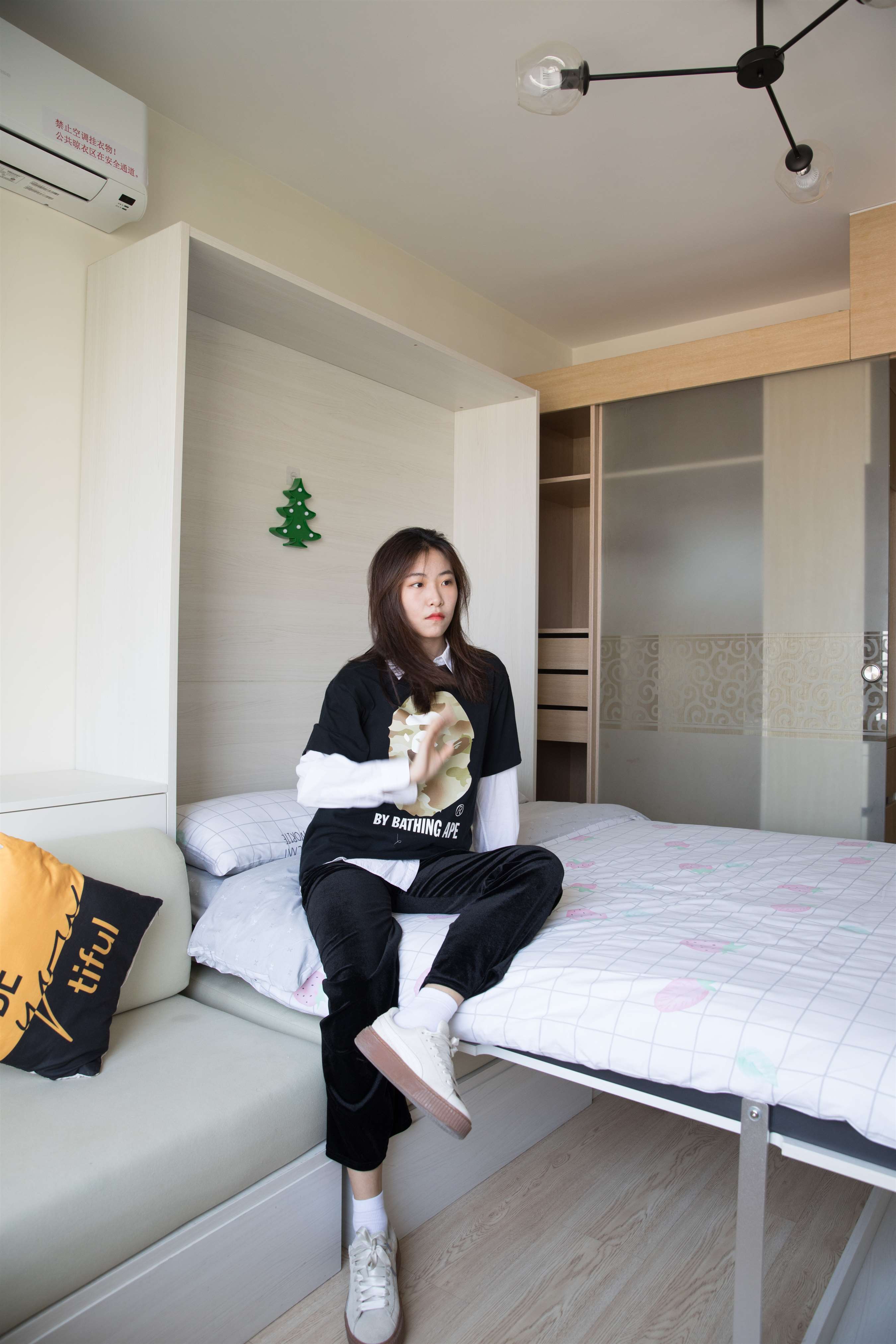 《休闲装の白棉袜脚+花絮1个网盘下载》作品图