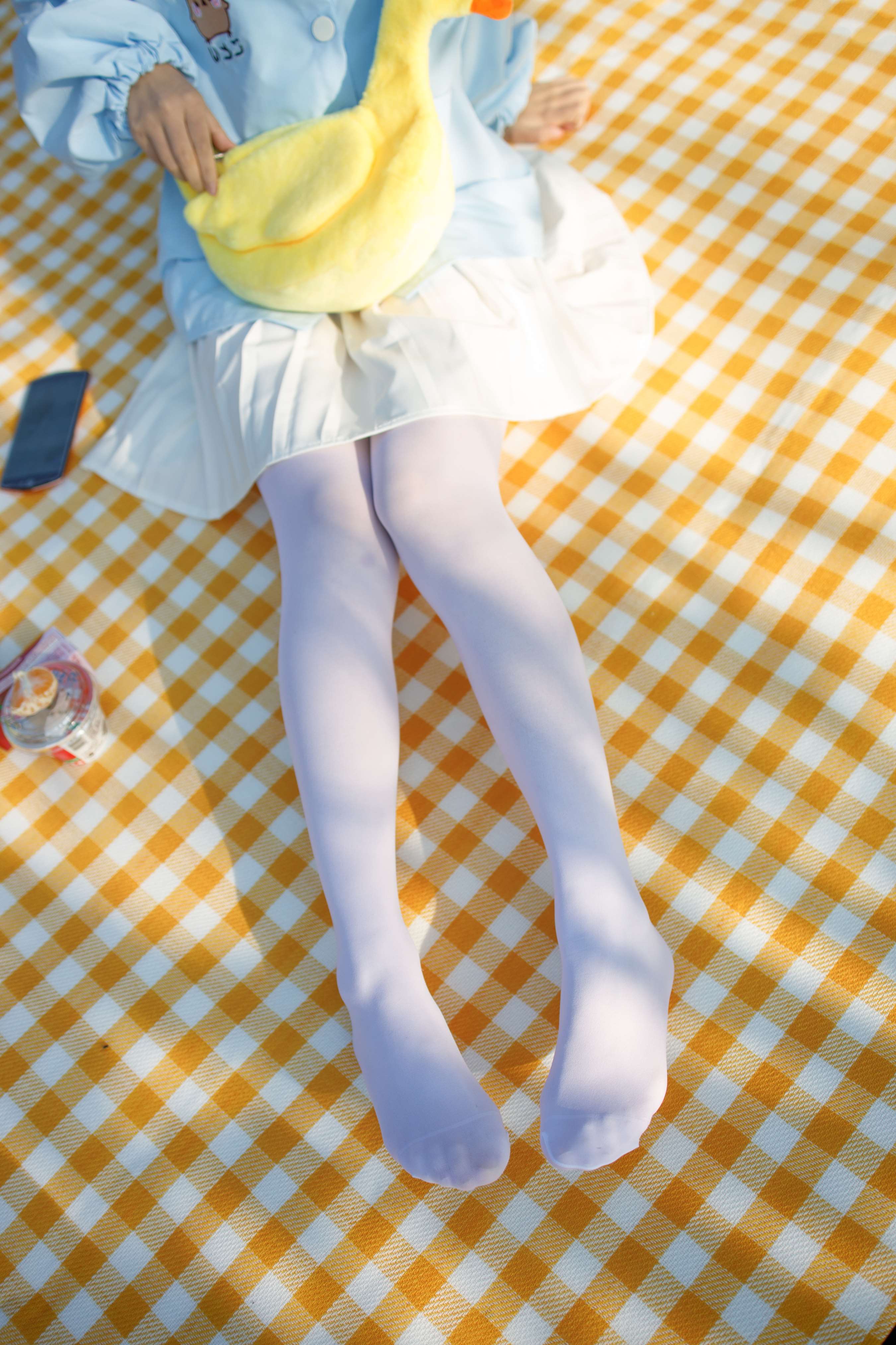 《【免费】小师妹黄帽の白丝脚》作品图