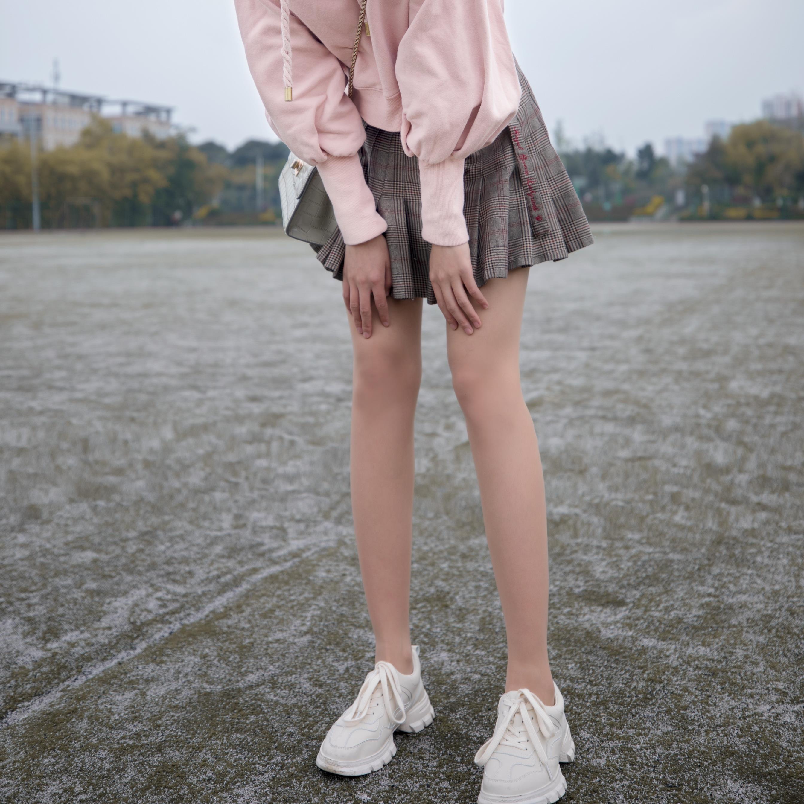 《操场上的小可爱+视频1个》作品图