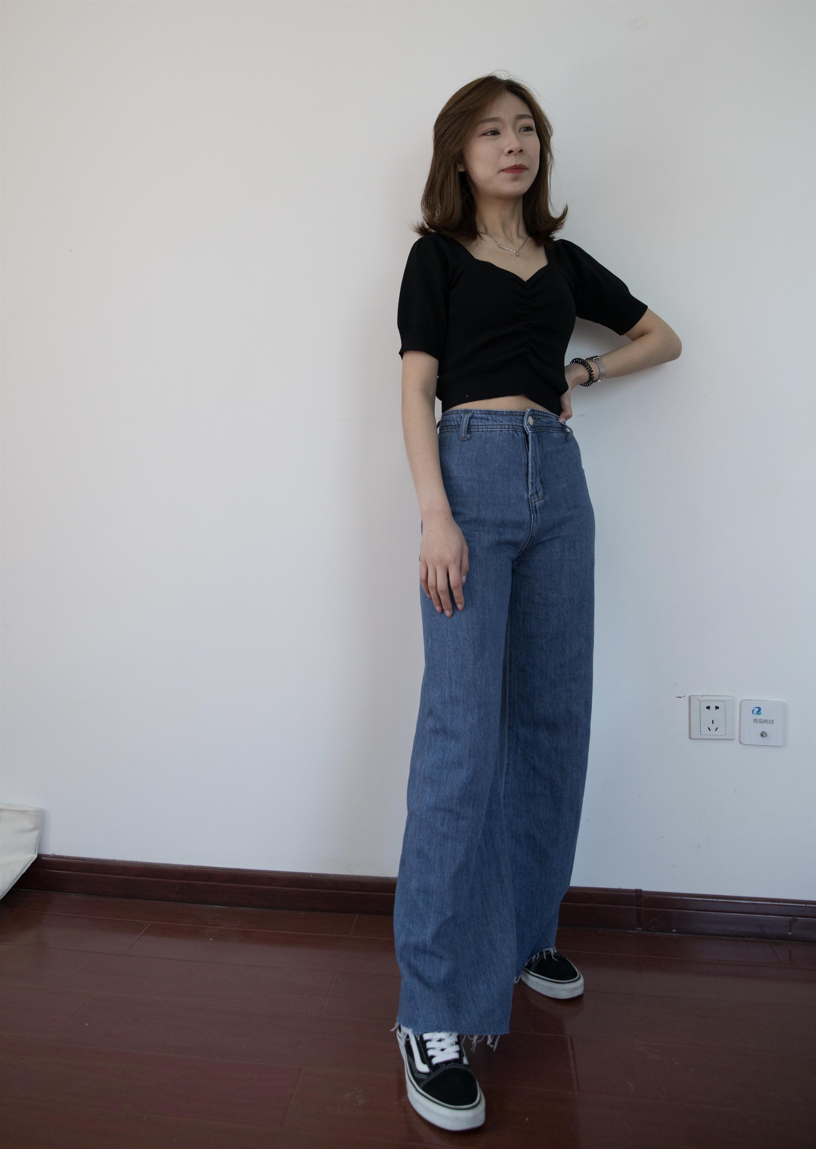 《牛仔の布鞋船袜脚丫》作品图