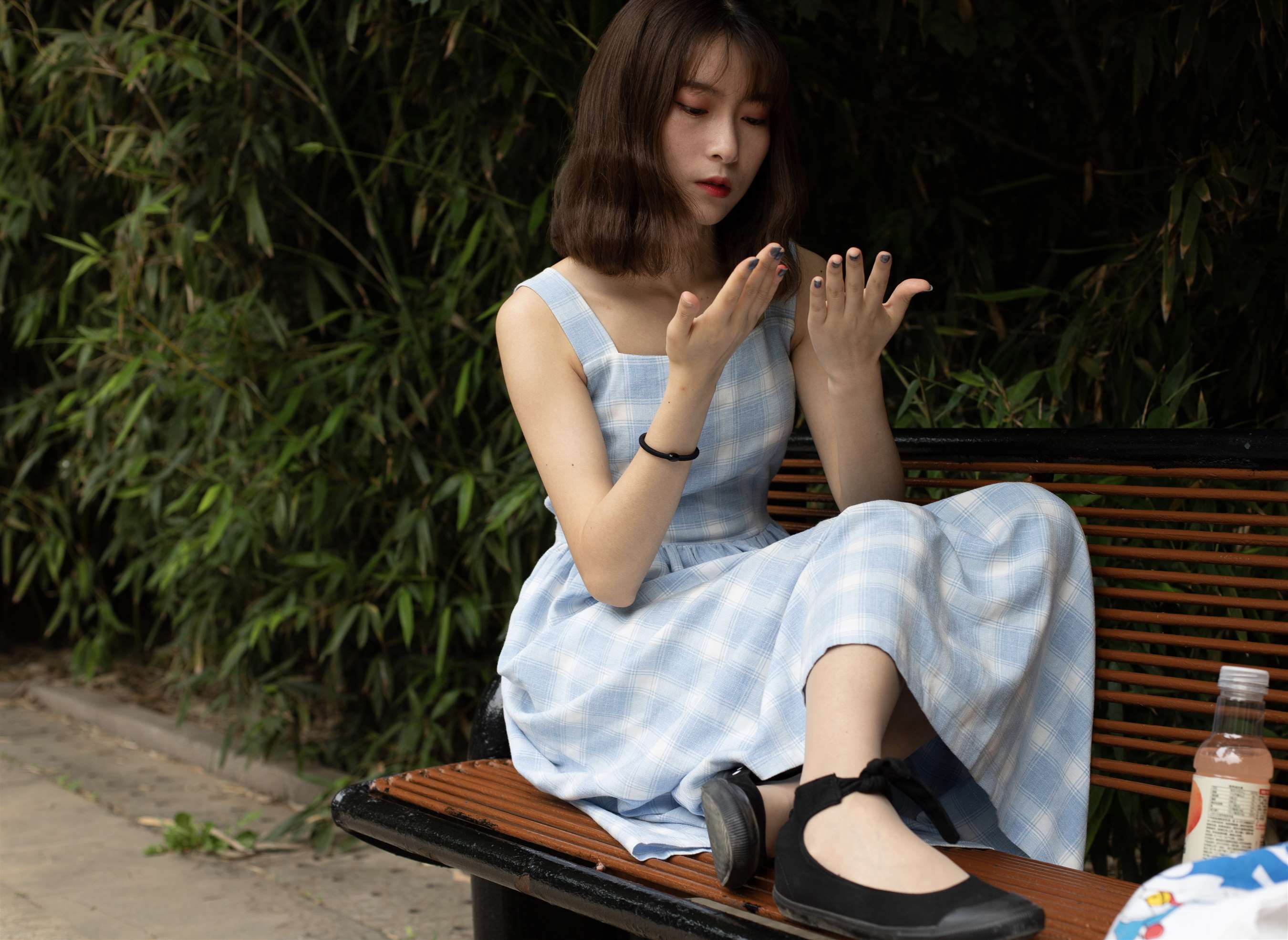 《棉套肉丝脚丫》作品图