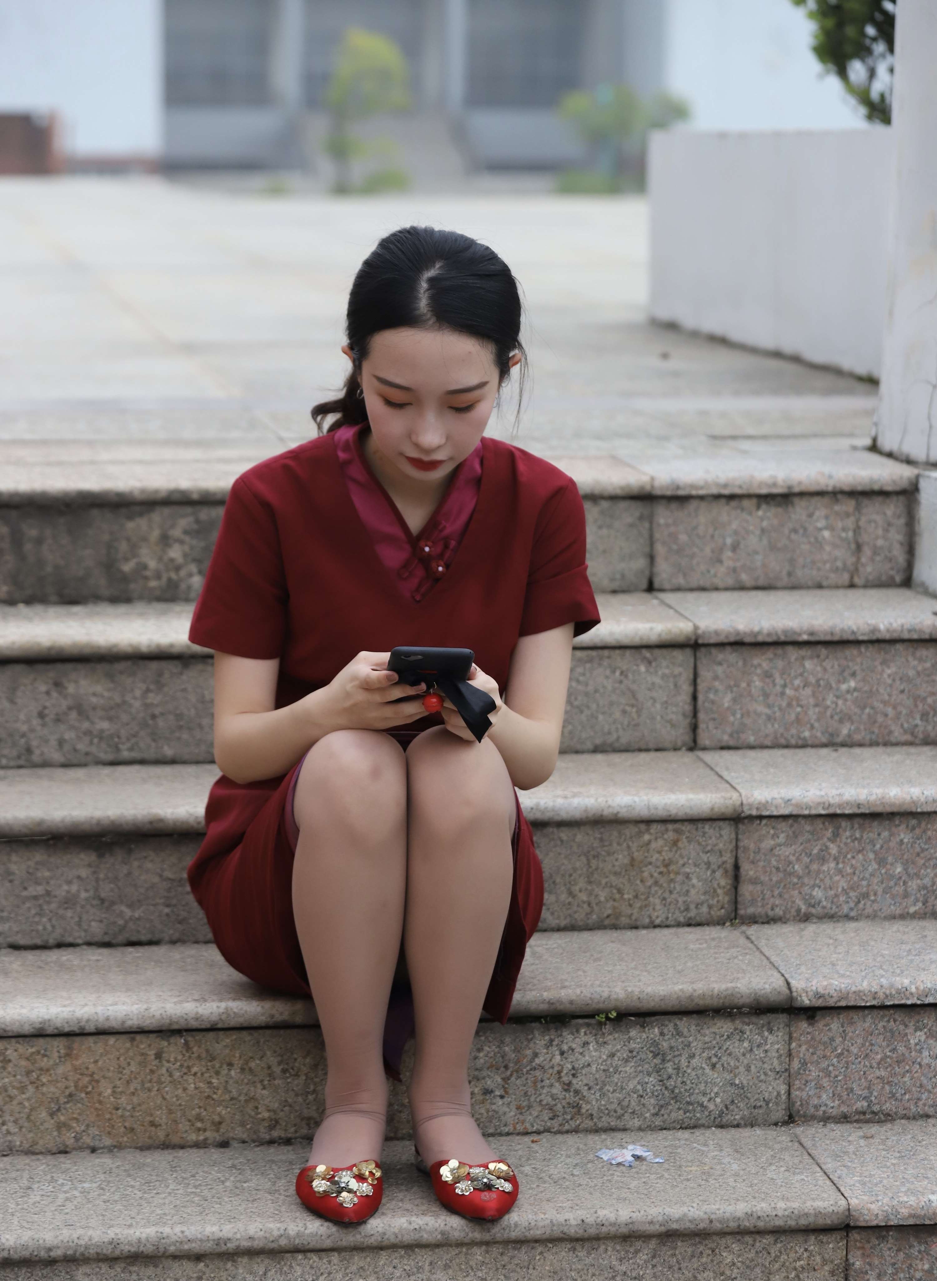 《职业女裙の丝脚丫》作品图