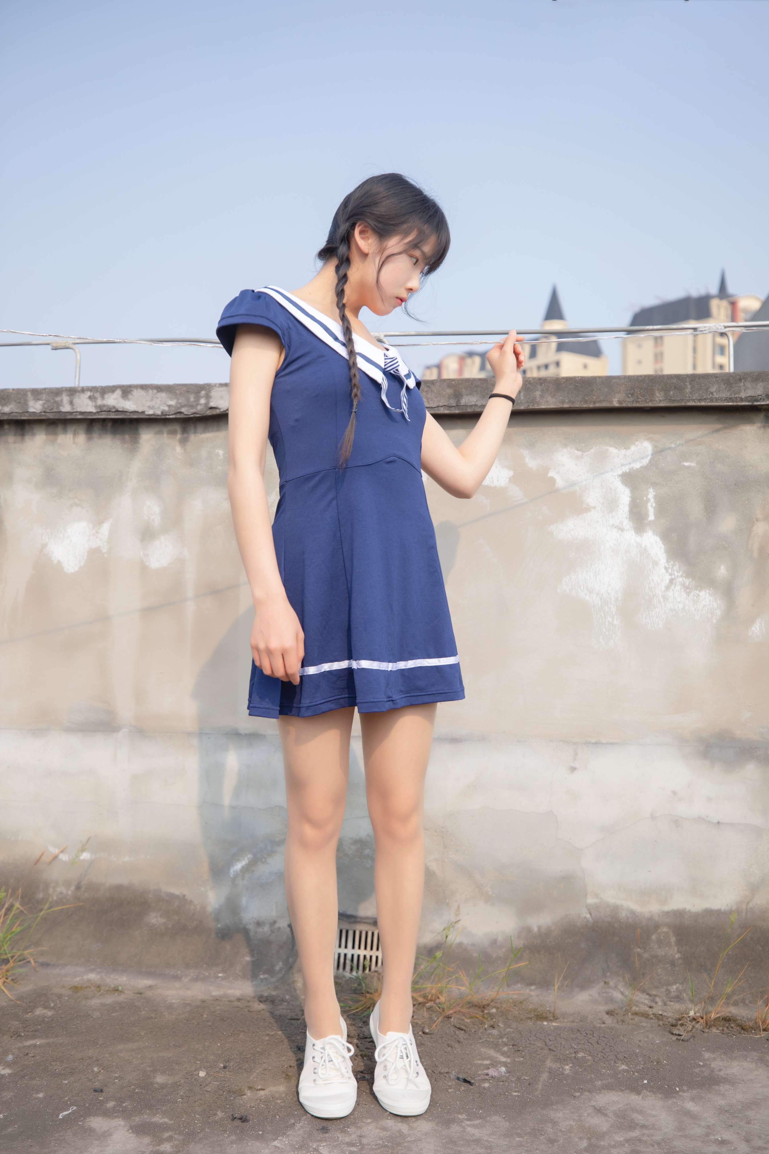 《灵唯 制服》作品图