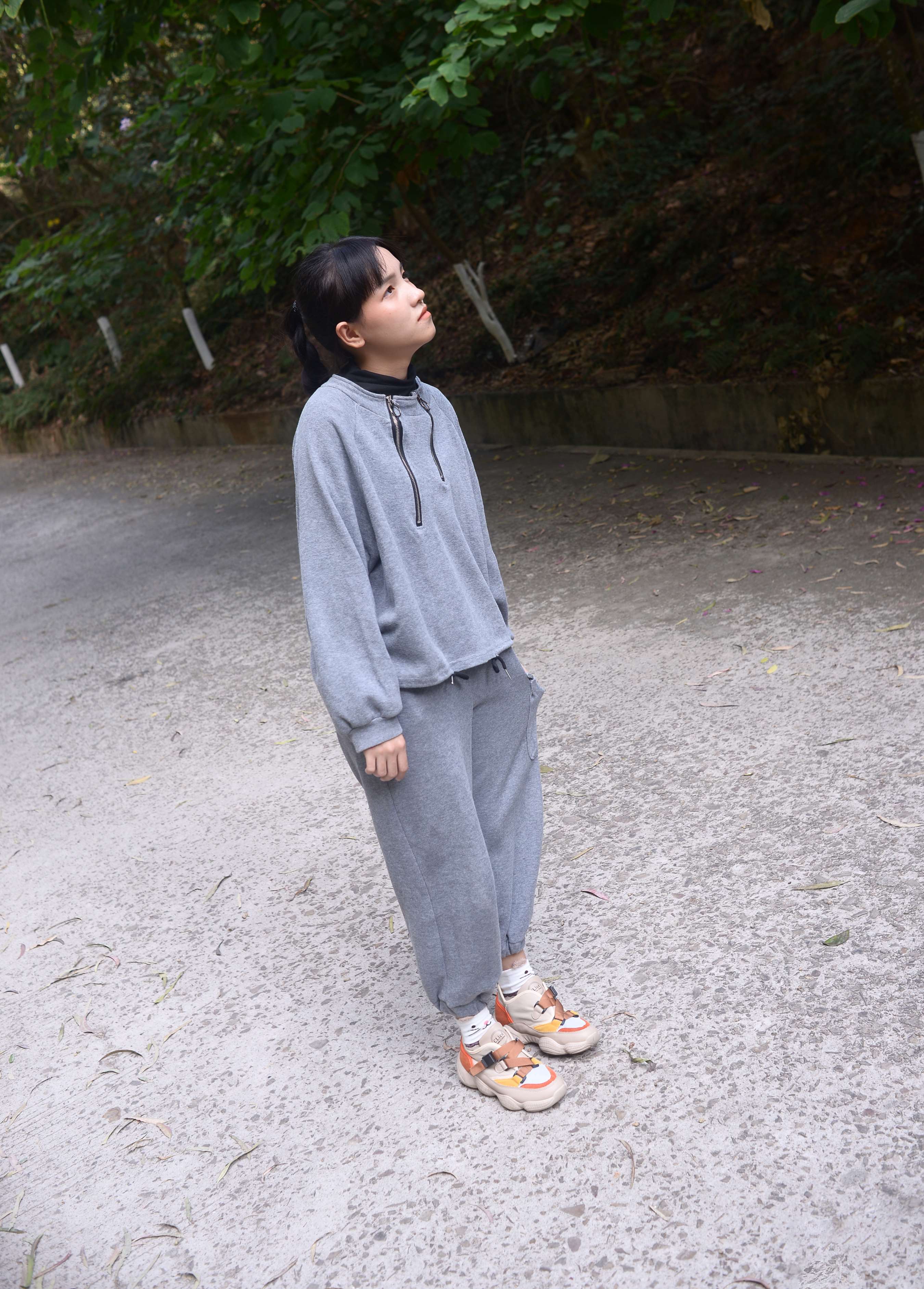 《点点 爱自己是终生浪漫的开始》作品图