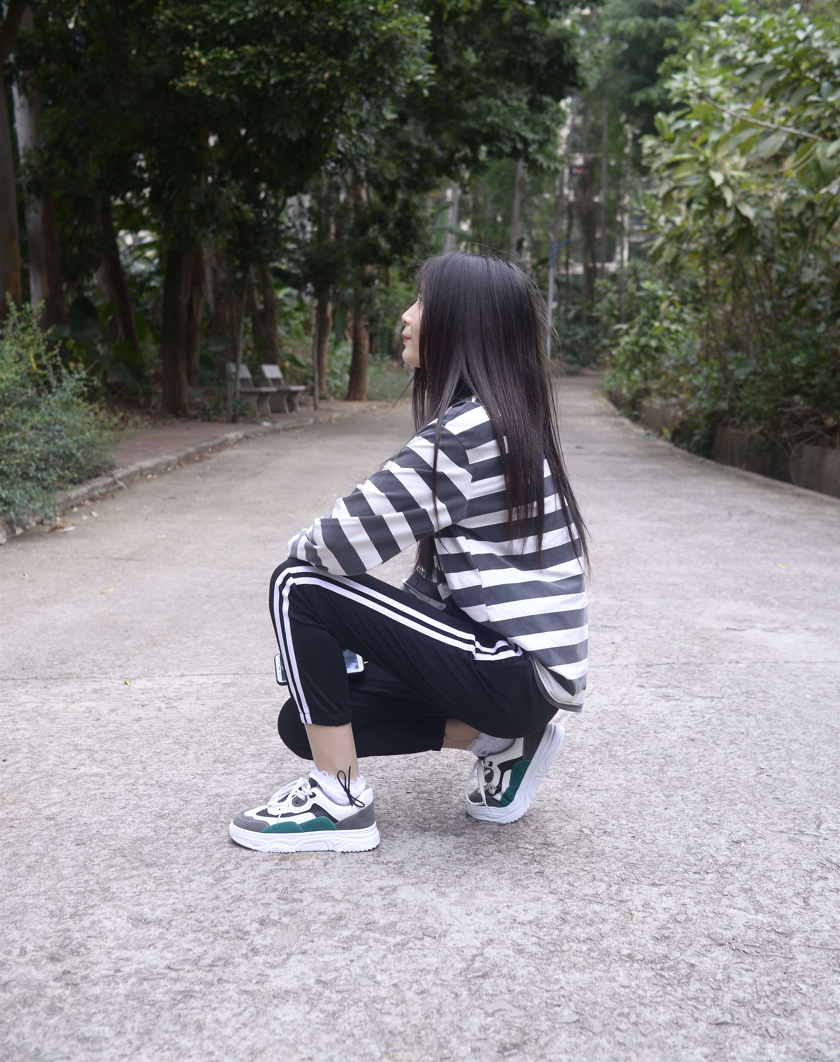 《高中生的公主袜脚+视频1个》作品图