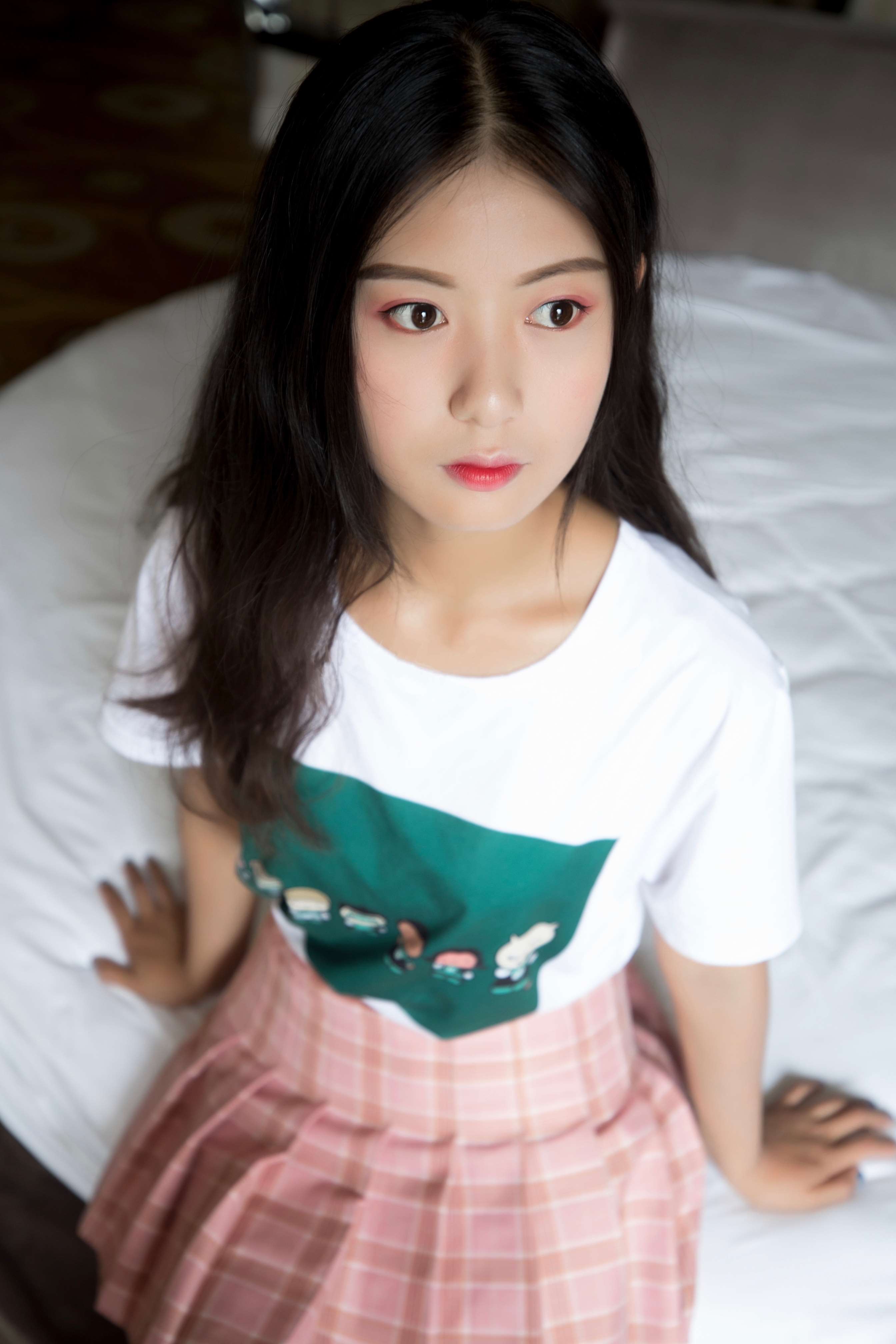 《清纯少女性感丝袜脚【套图+视频1个】》作品图