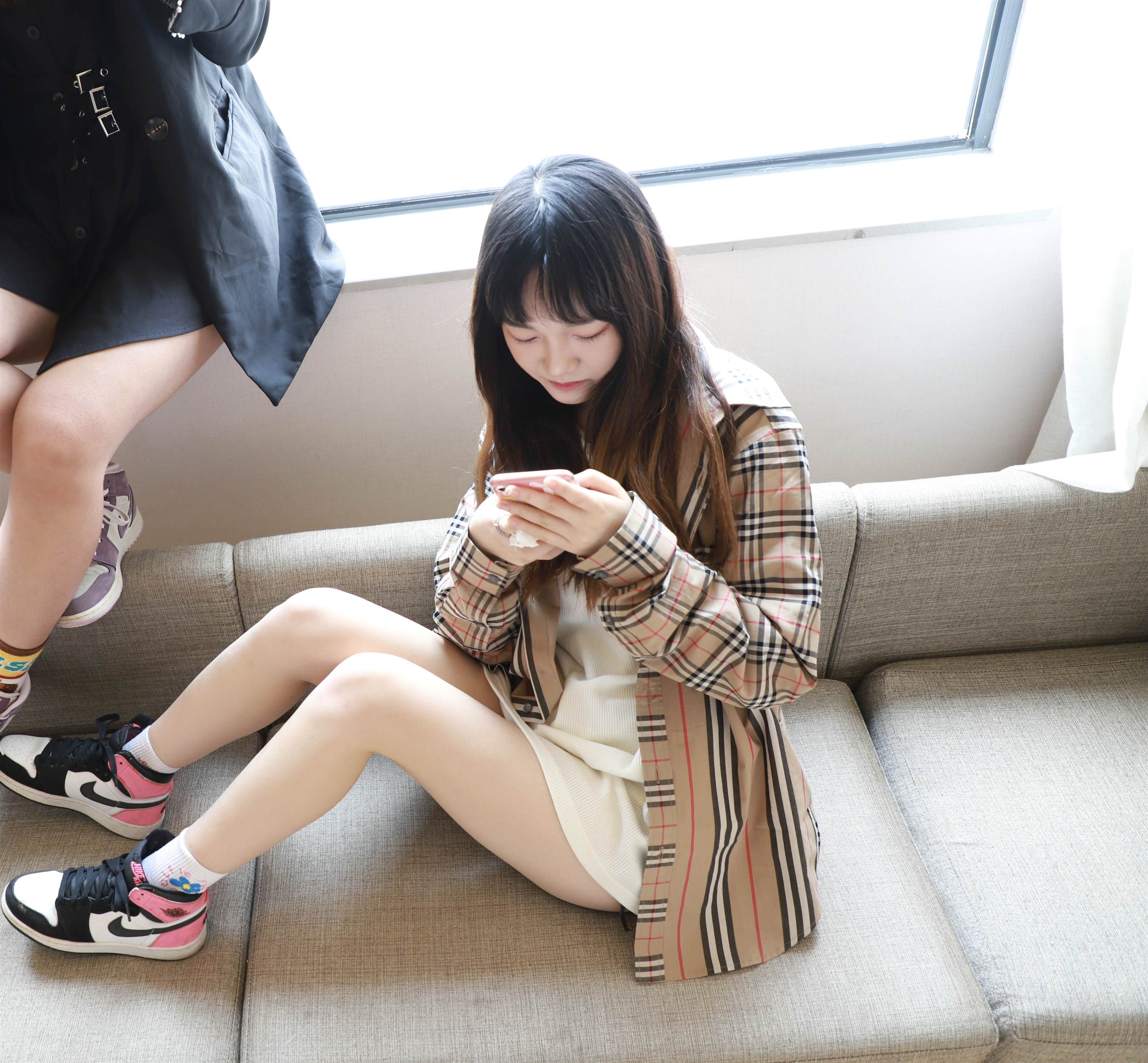 《小姐姐棉袜互闻jio》作品图