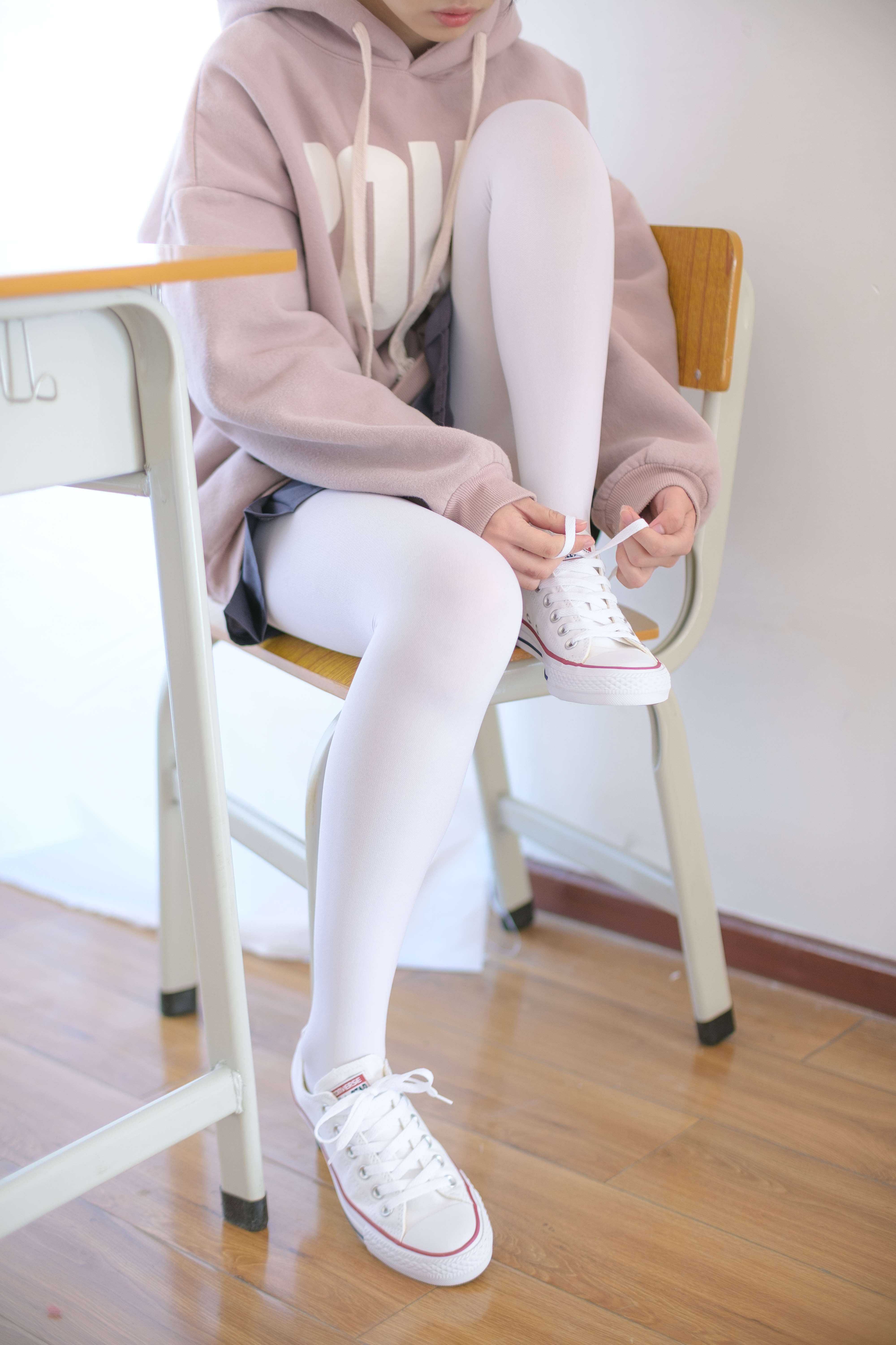 《白丝运动风+视频1个》作品图