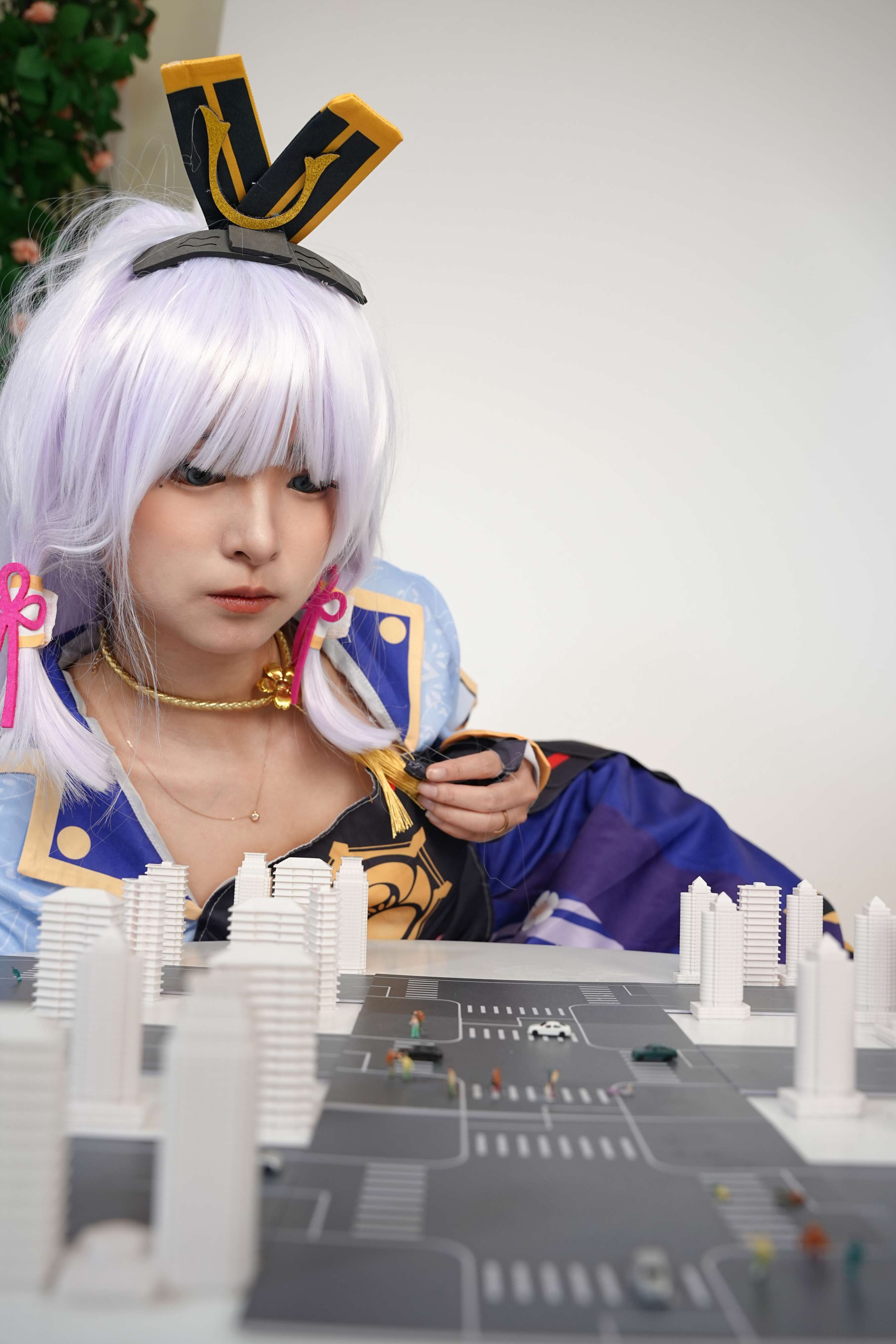 《娜娜-cos神里凌华 巨人踩踏》作品图