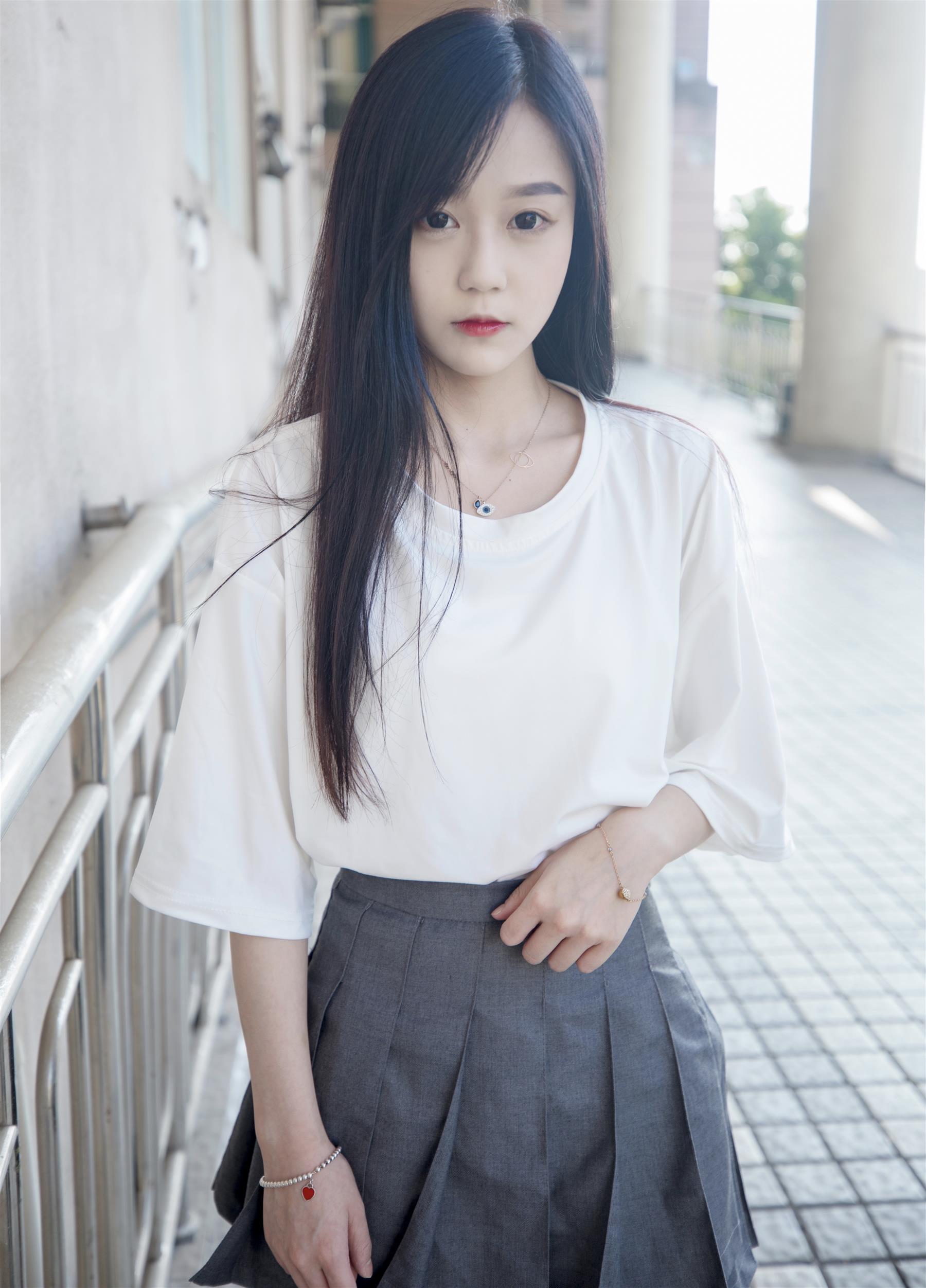 《增高鞋の肉丝脚丫+视频1个》作品图