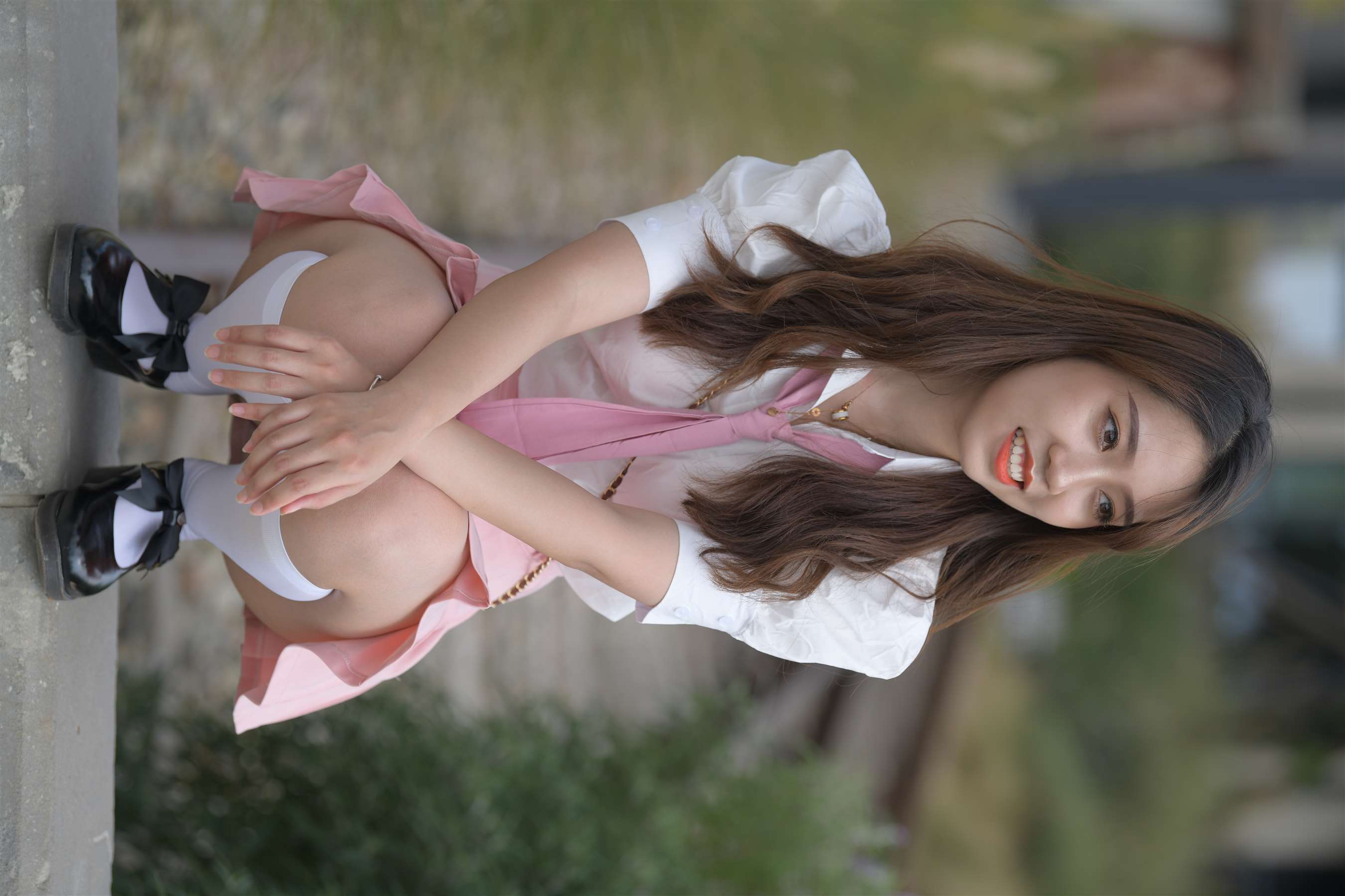 《小清新衬衣の长白袜脚丫》作品图