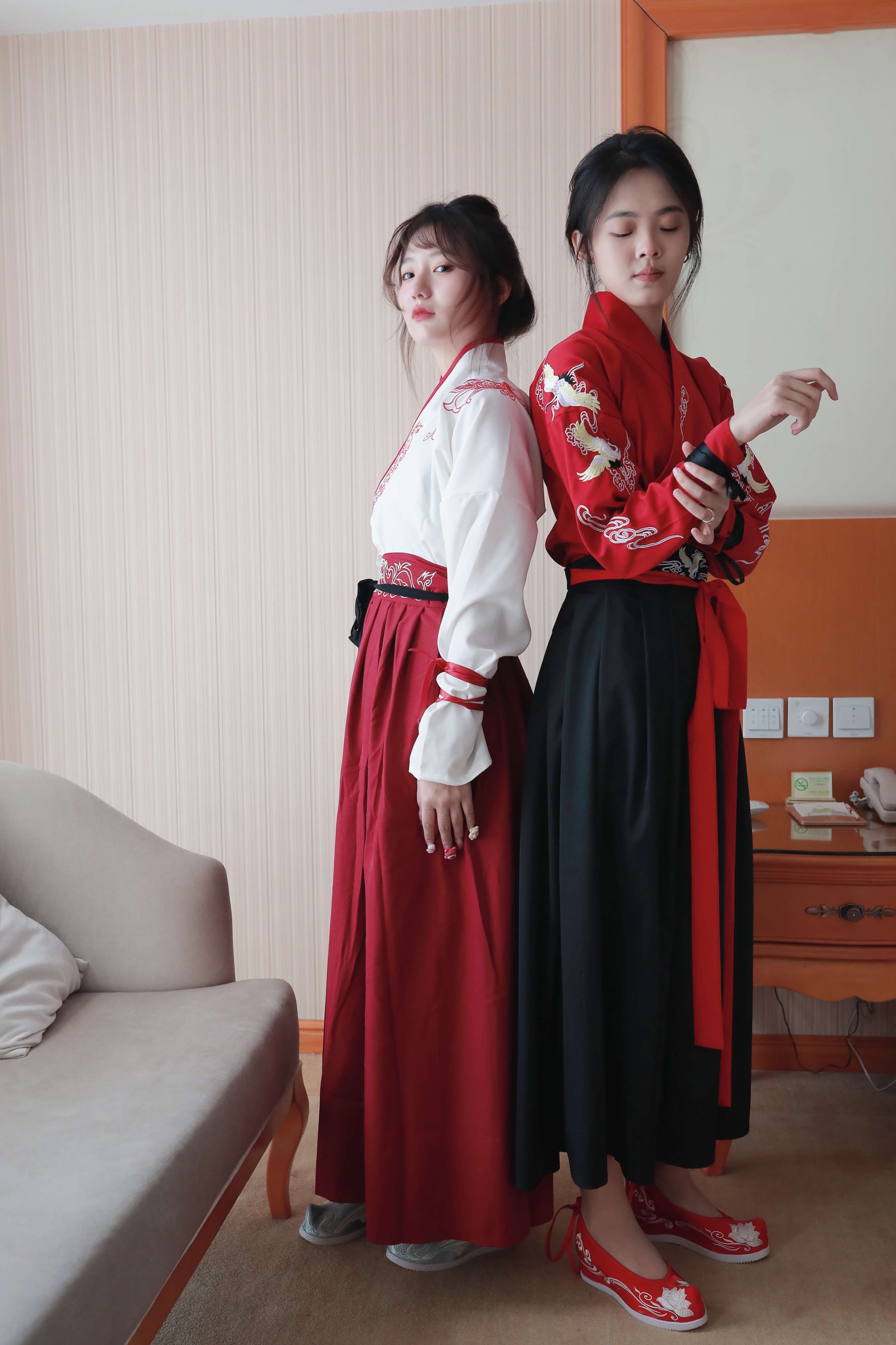 《俩闺蜜的古装丝脚》作品图