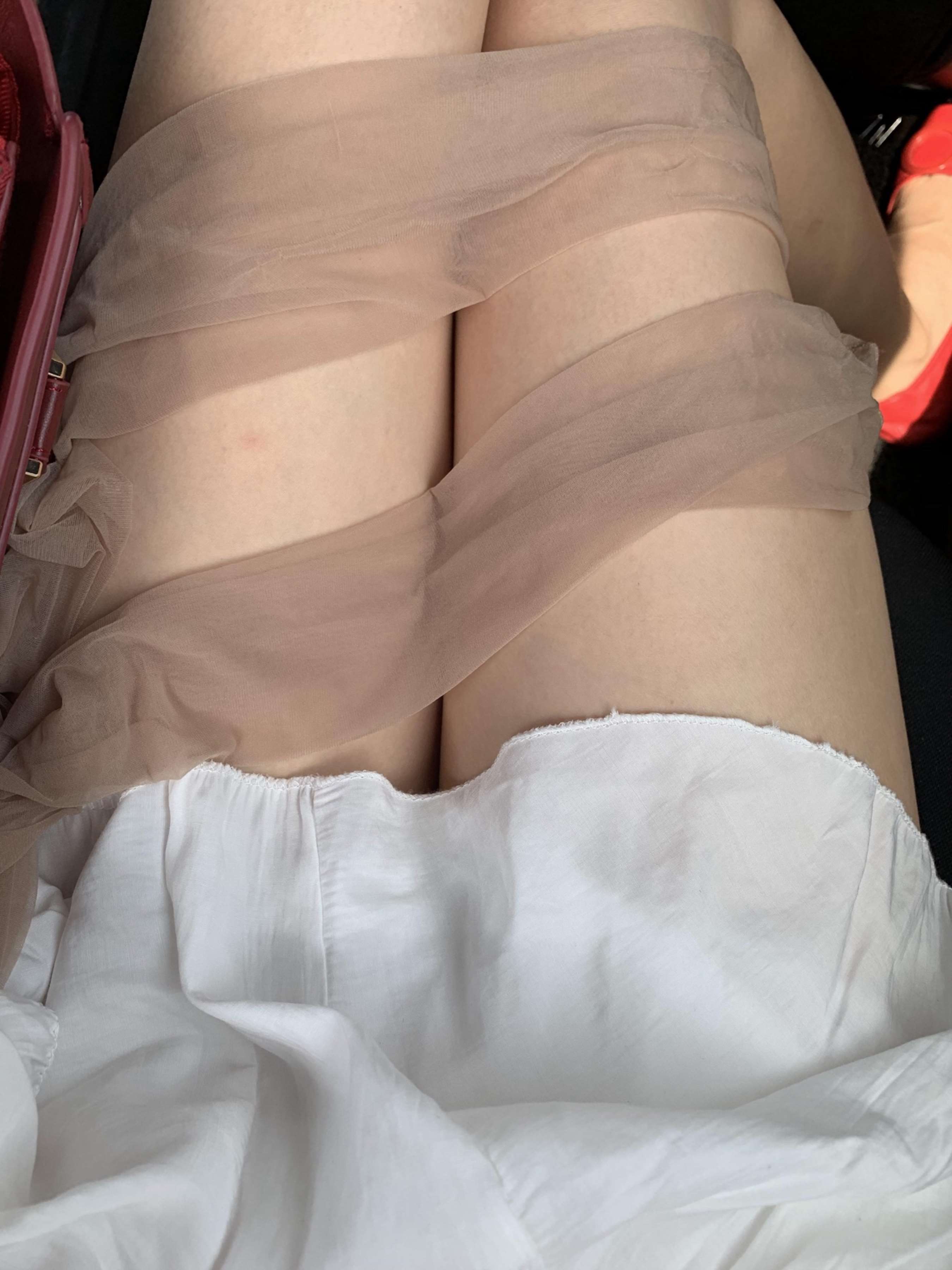 《不露脸少女丝足》作品图