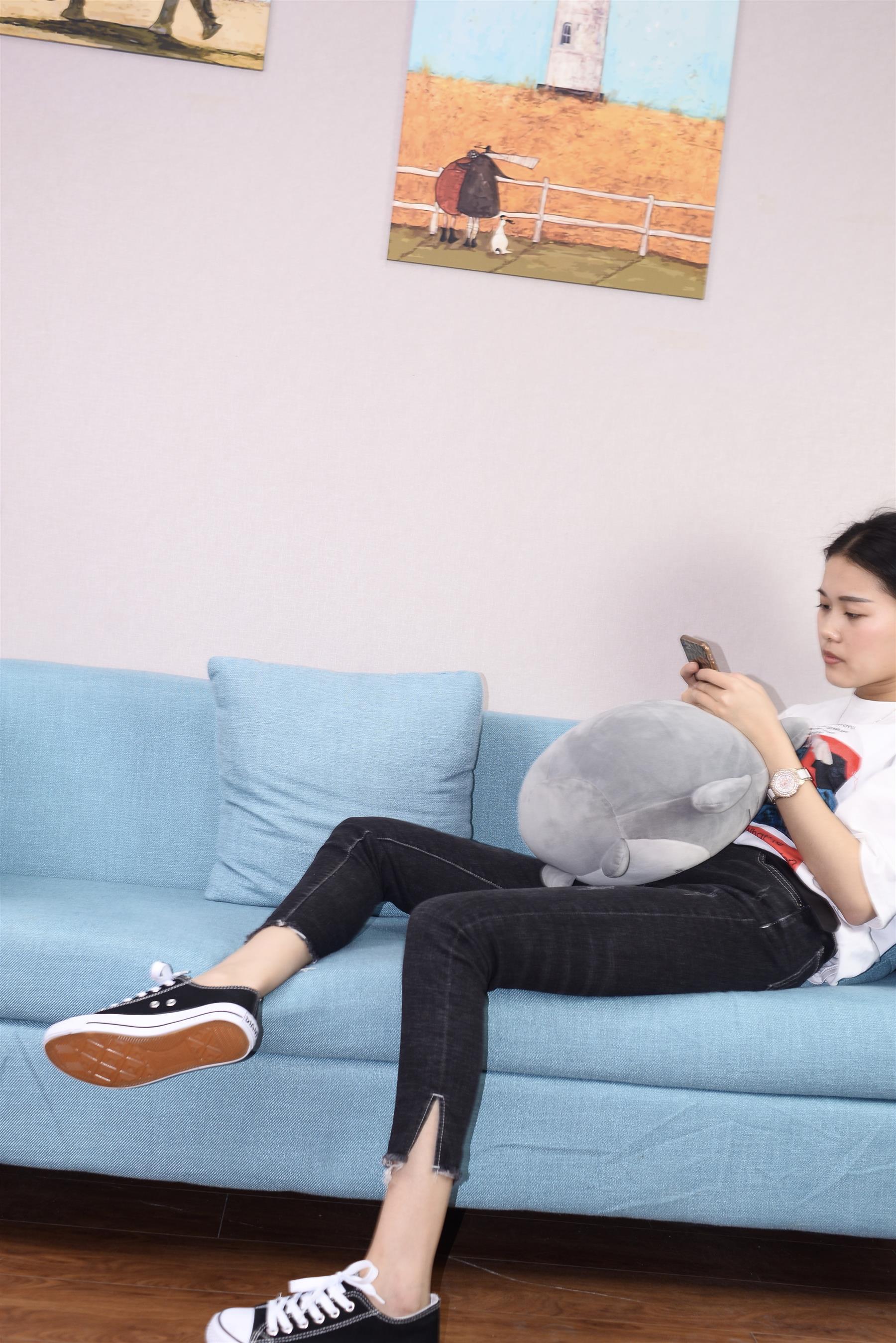 《八分牛仔の帆布鞋船袜脚丫》作品图