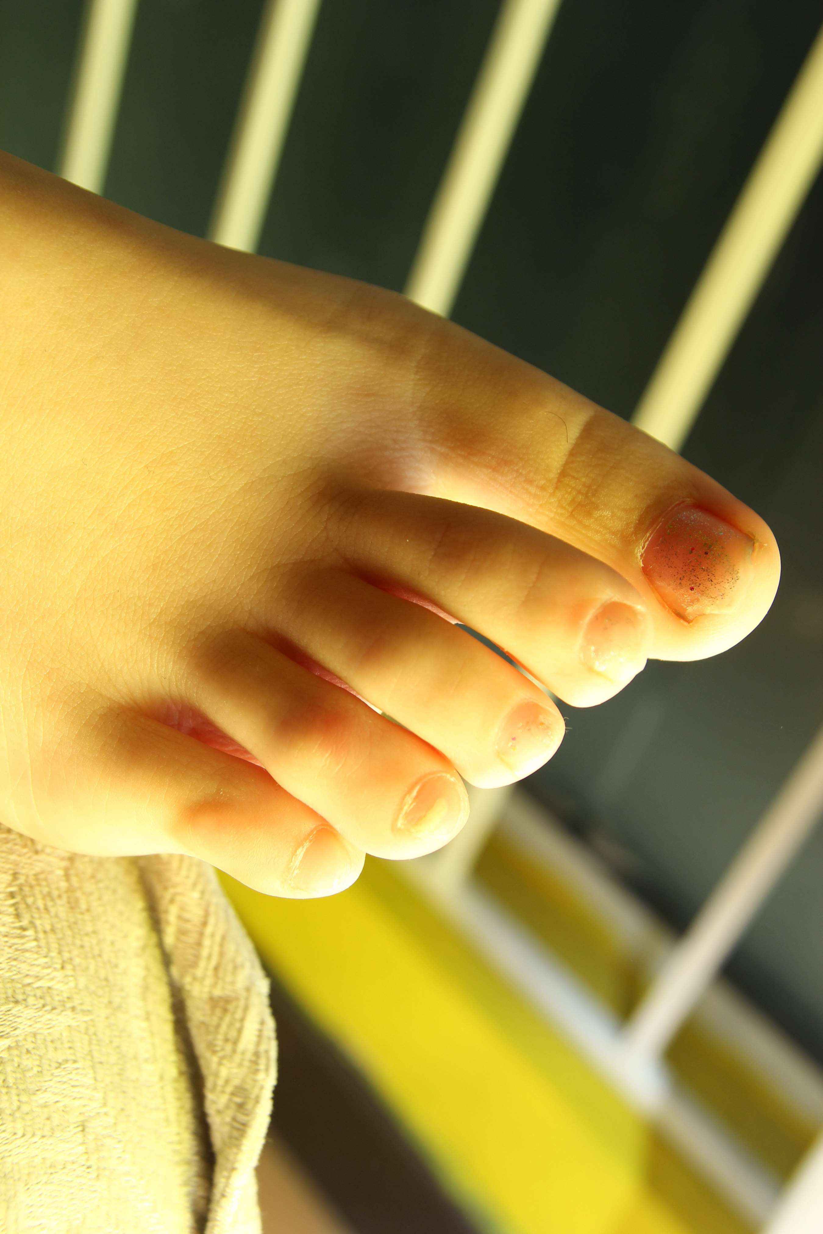 《狄安娜同学用玉足擀的面香气扑鼻哦》作品图