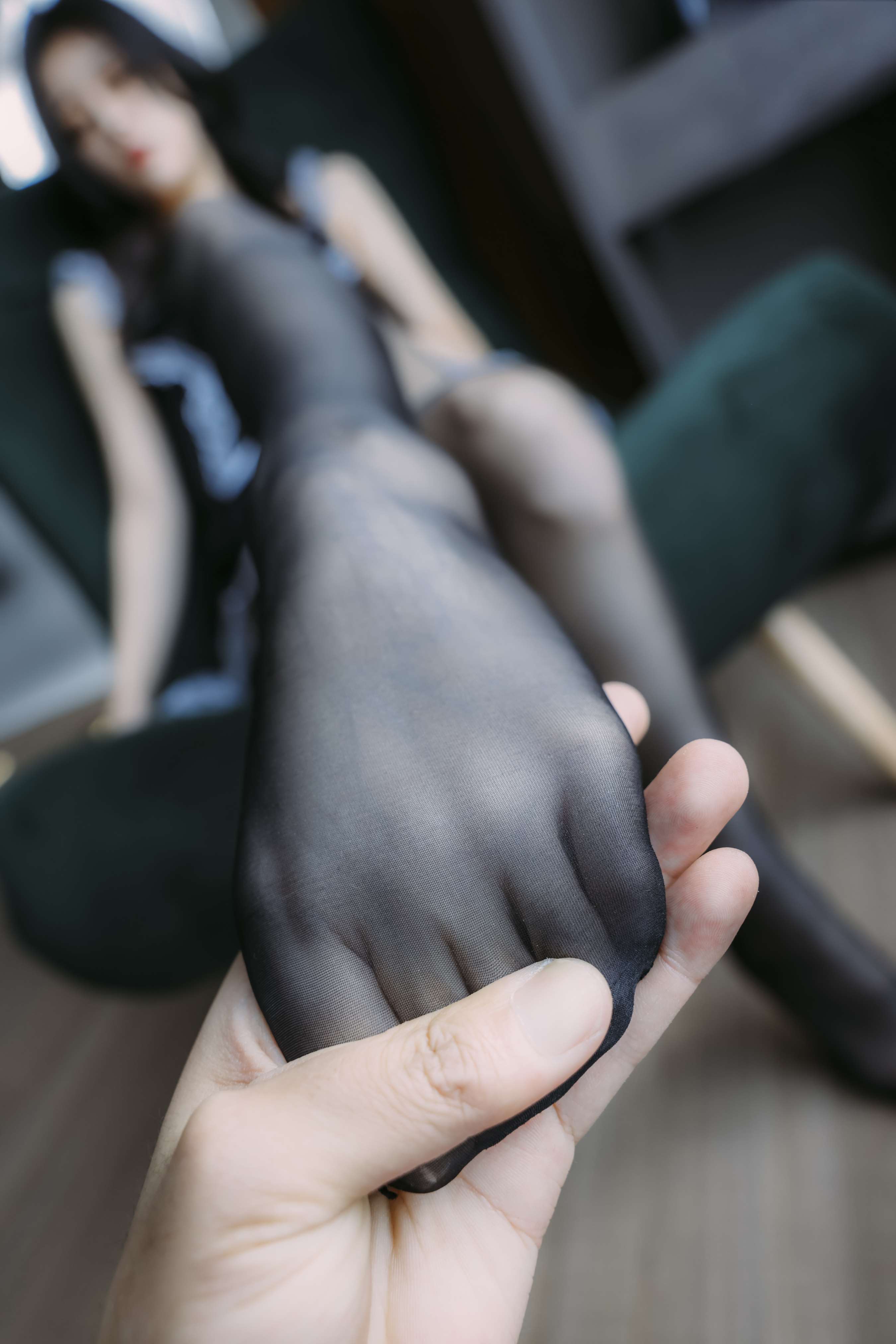 《依依高跟の黑丝》作品图