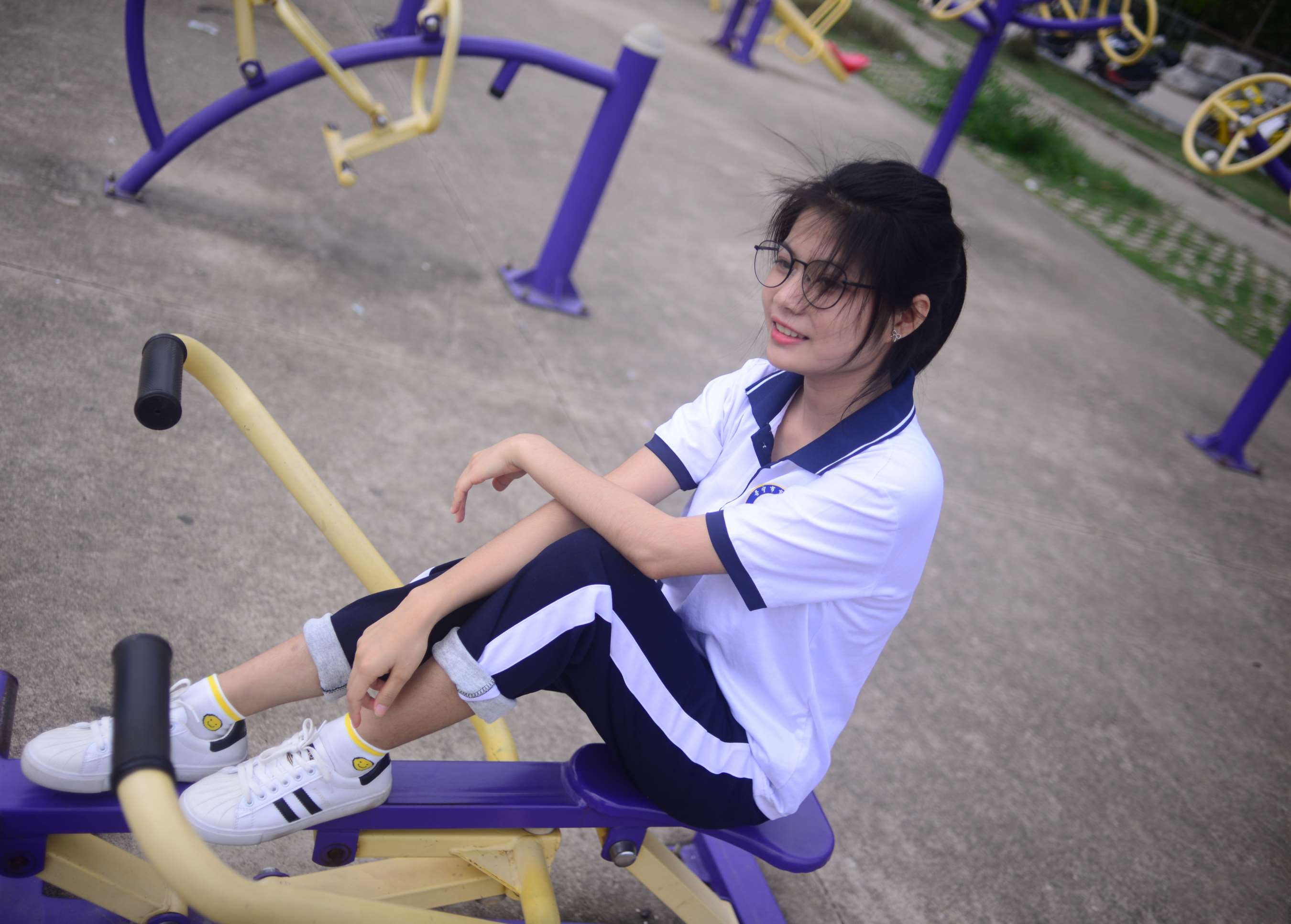 《谢圆少女 奶茶多加糖》作品图