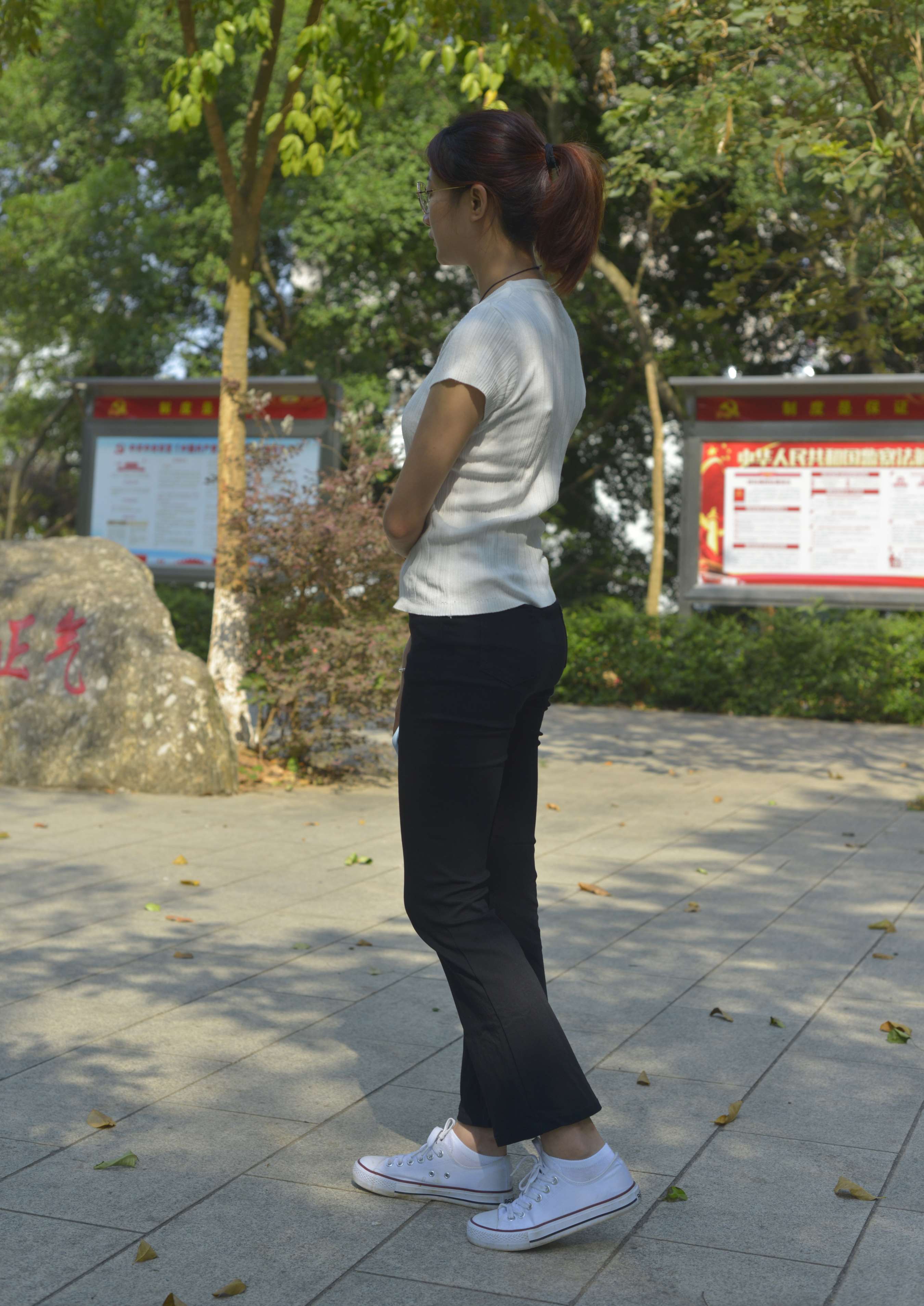 《周菲 生如夏花》作品图