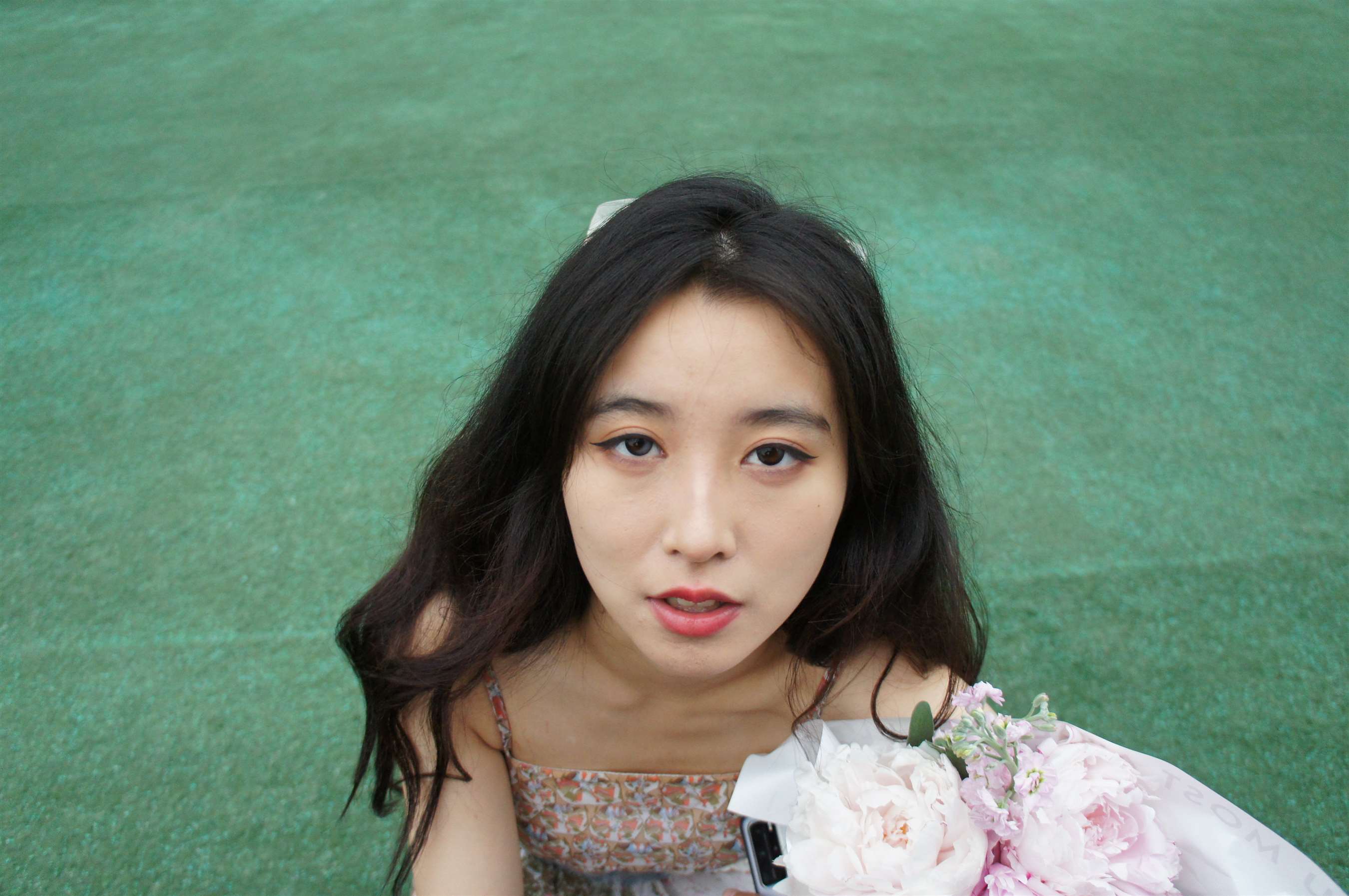 《碎花连衣裙脚丫》作品图