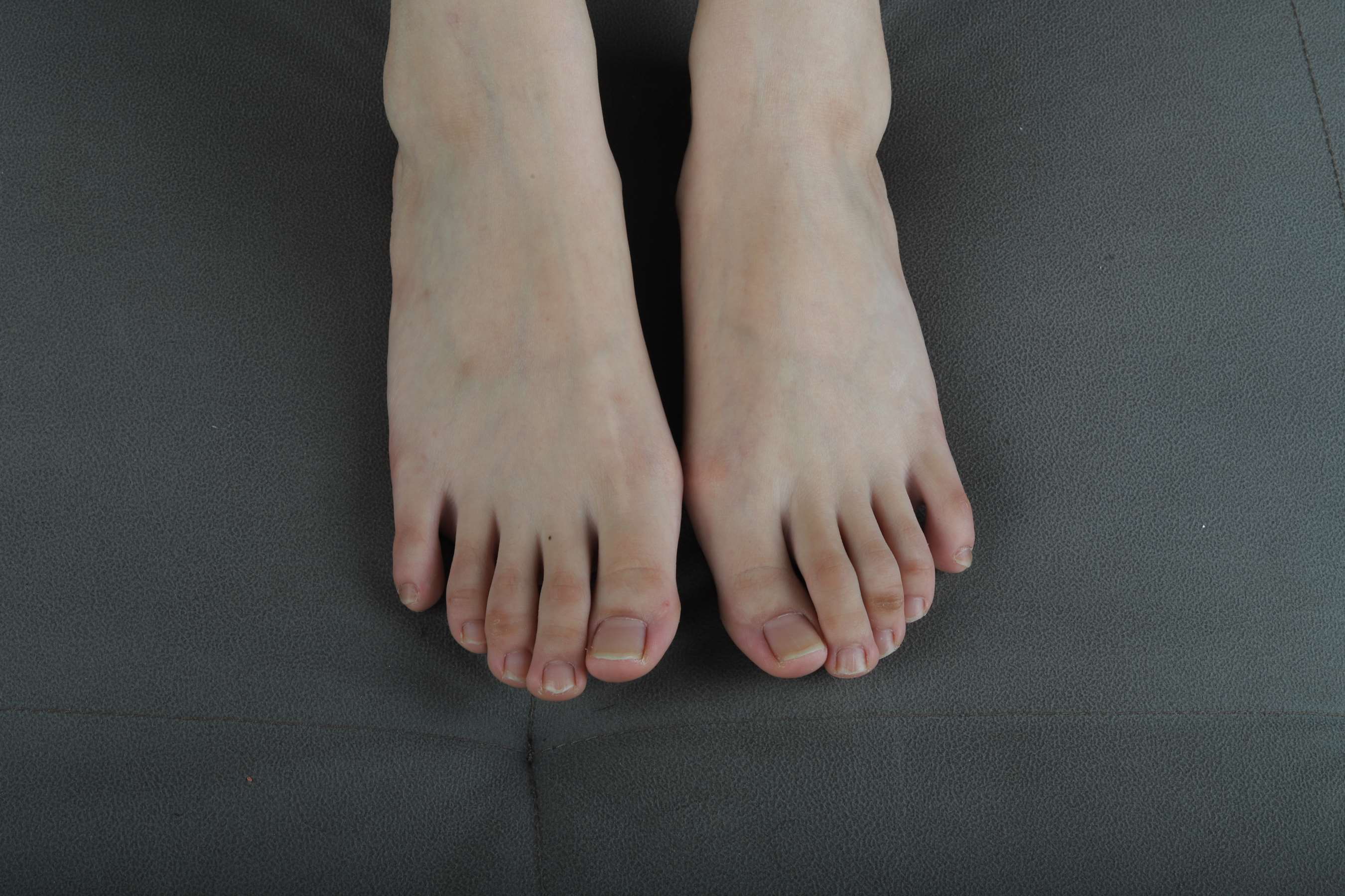 《黄紫嫩足配食物》作品图