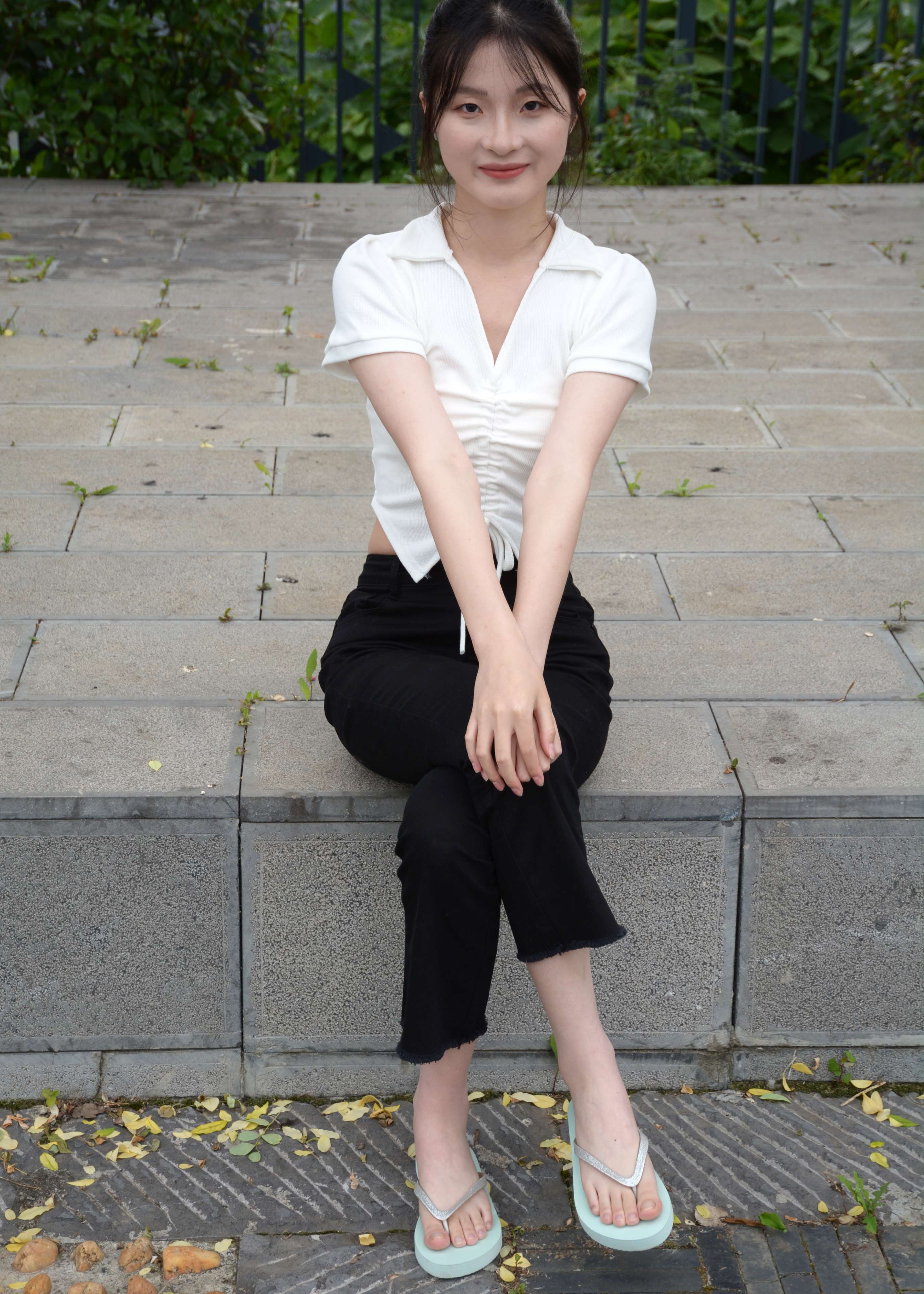 《安妮人字拖の嫩足》作品图