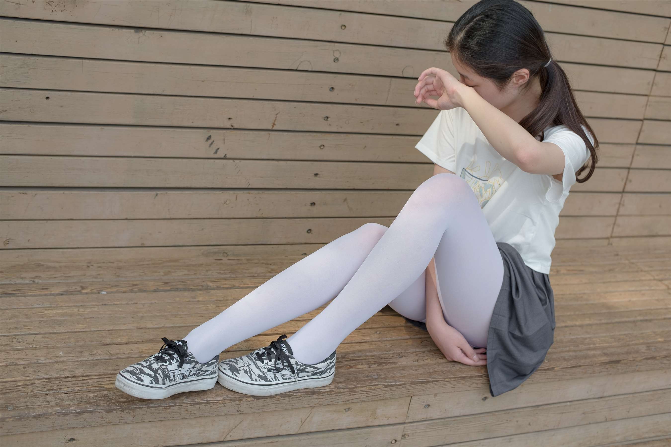 《白丝户外运动》作品图