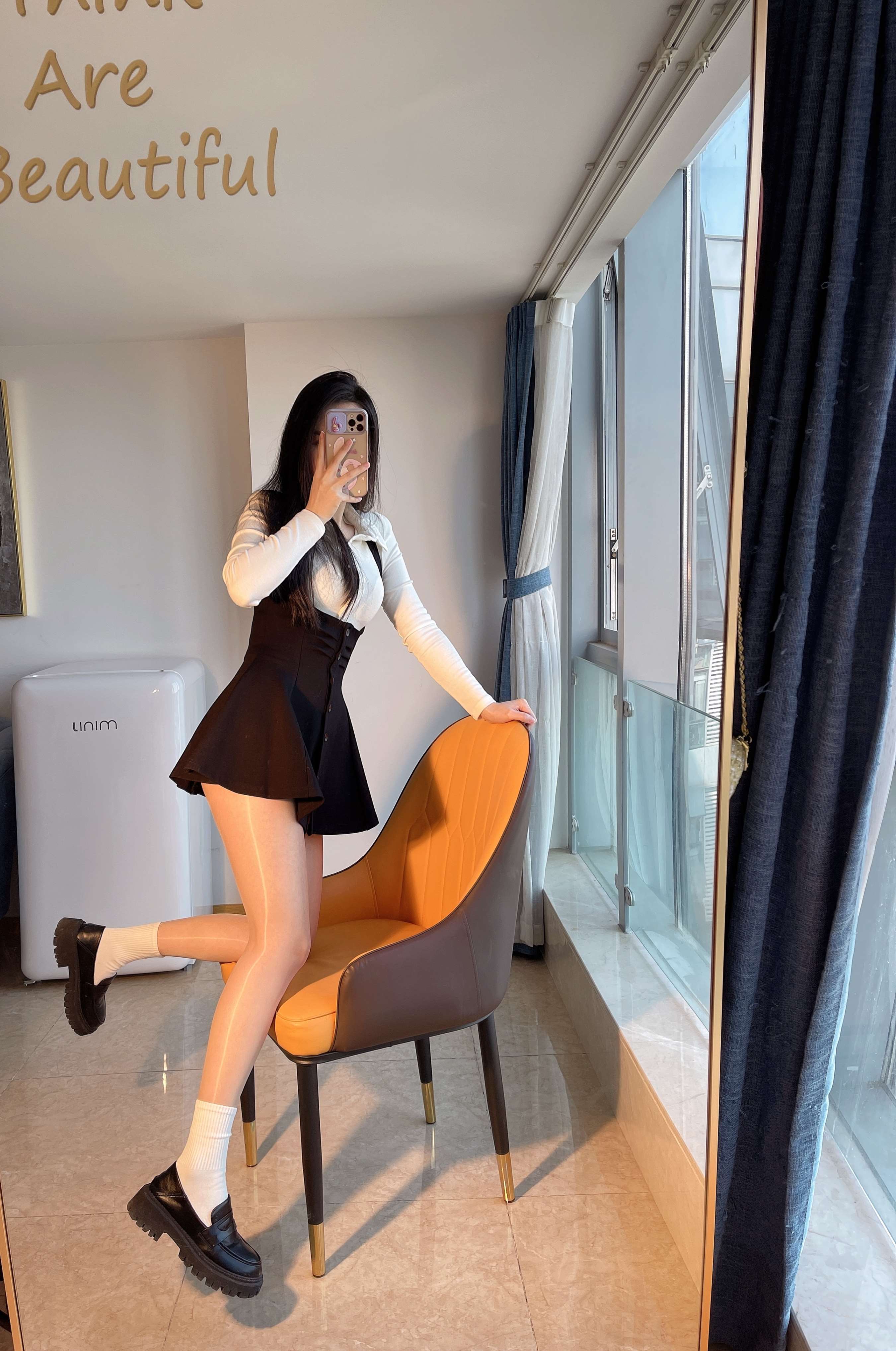 《油亮肉丝加白棉袜》作品图