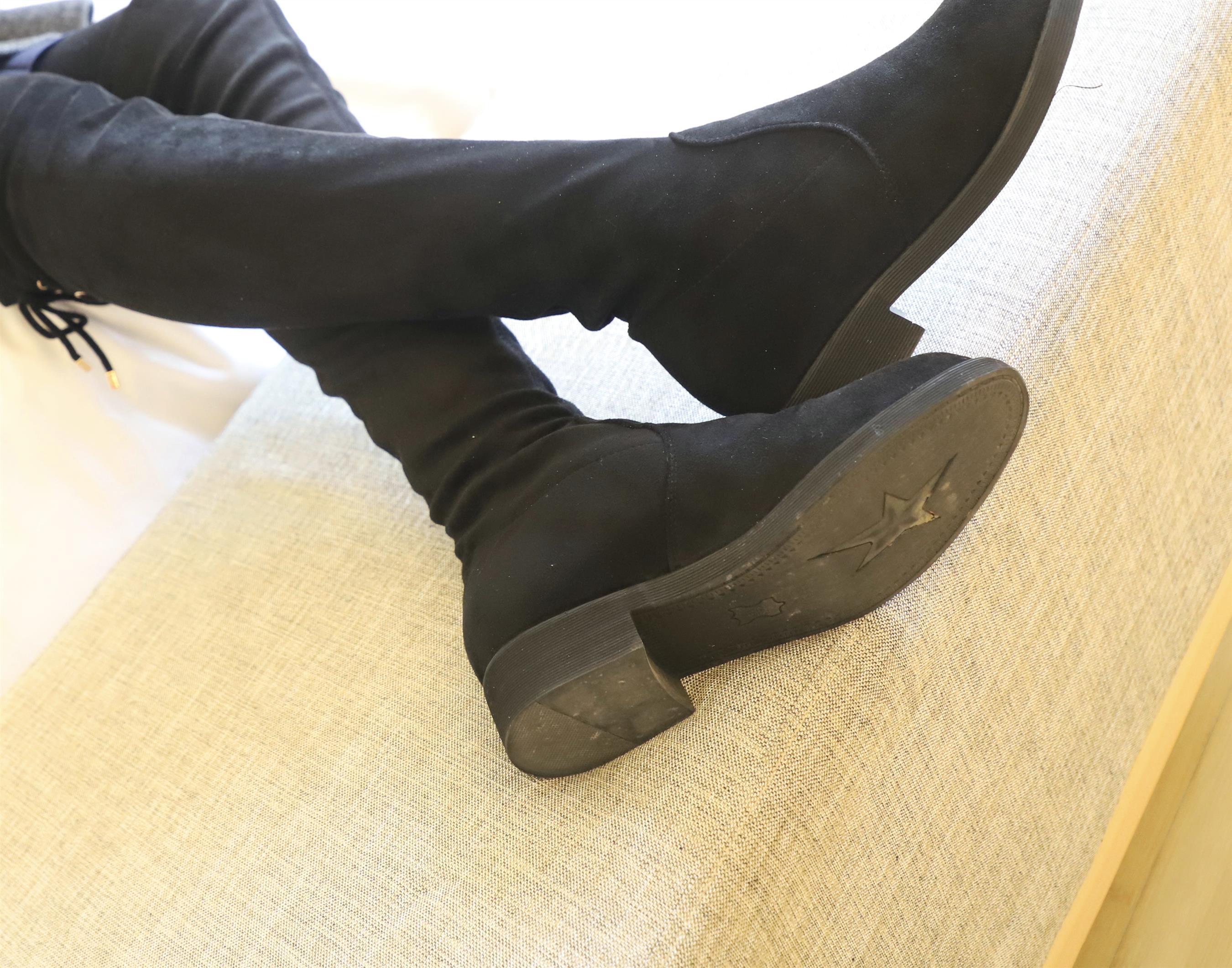 《长靴の黄棉袜脚丫+视频1个》作品图